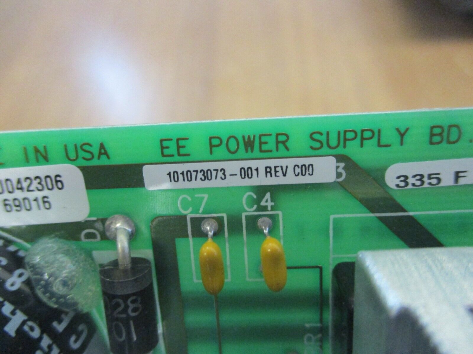 Eaton Exide Power Supply Board 101073073-001 Rev. C00 20A 32V Used