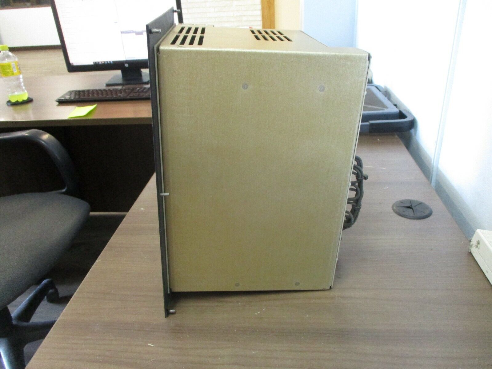 GE Power Leader Meter TMIG01 *Bent Corner* Used