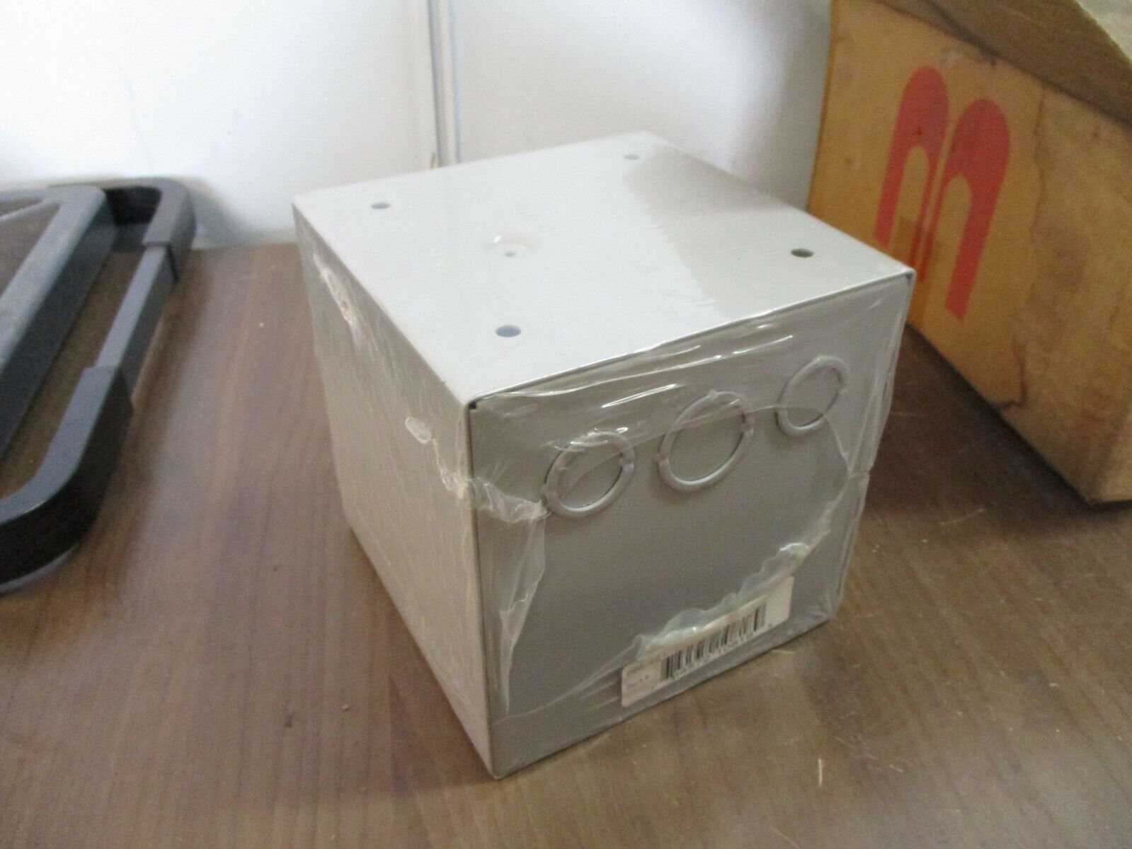 Milbank Screw Cover Enclosure 666-SC1 Size: 6x6x6" Type 1 *Box of 6* New Surplus