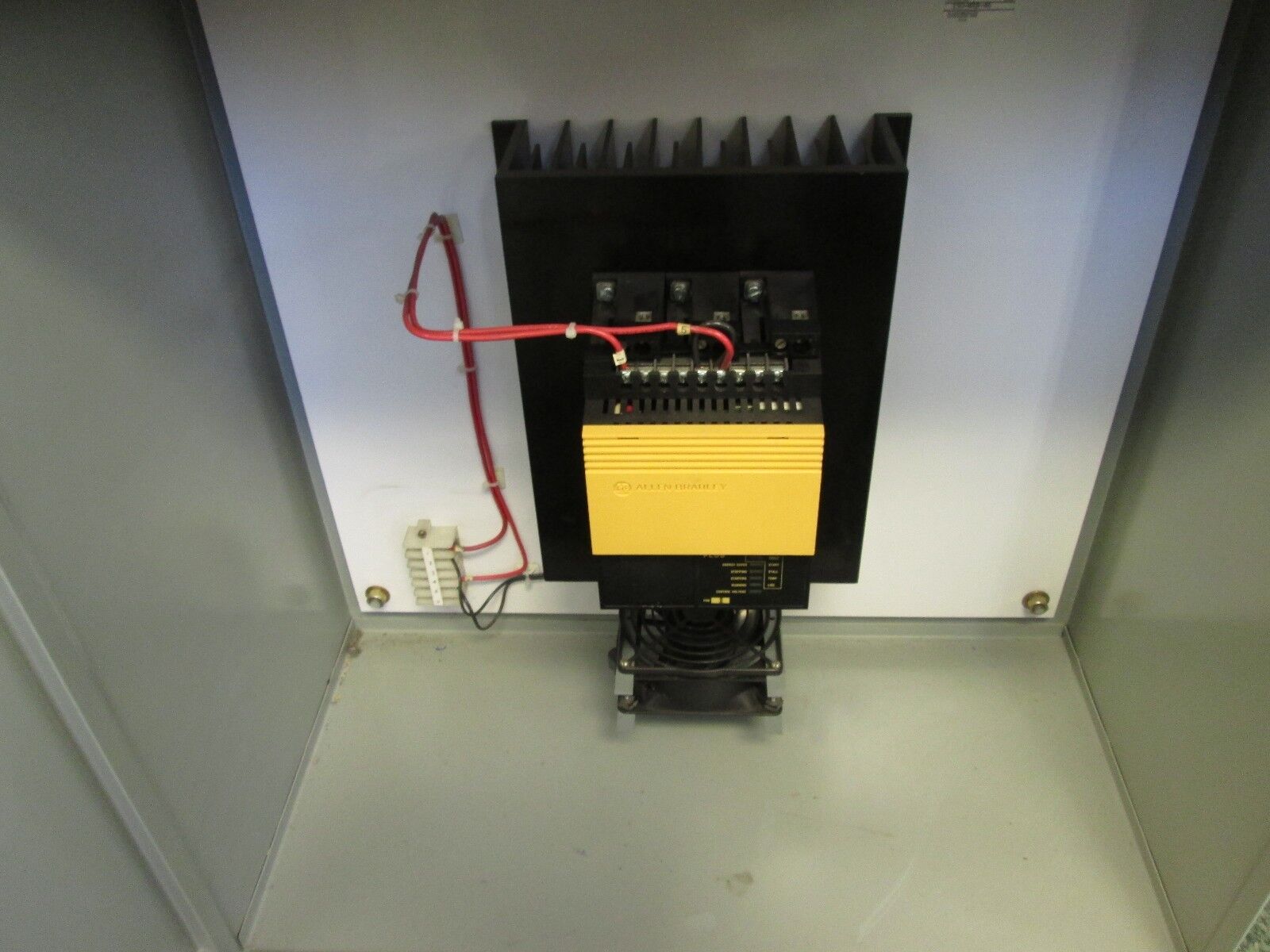 Allen-Bradley Enclosed Soft Start 150-A54NBD 150-WAB-46 40HP Used