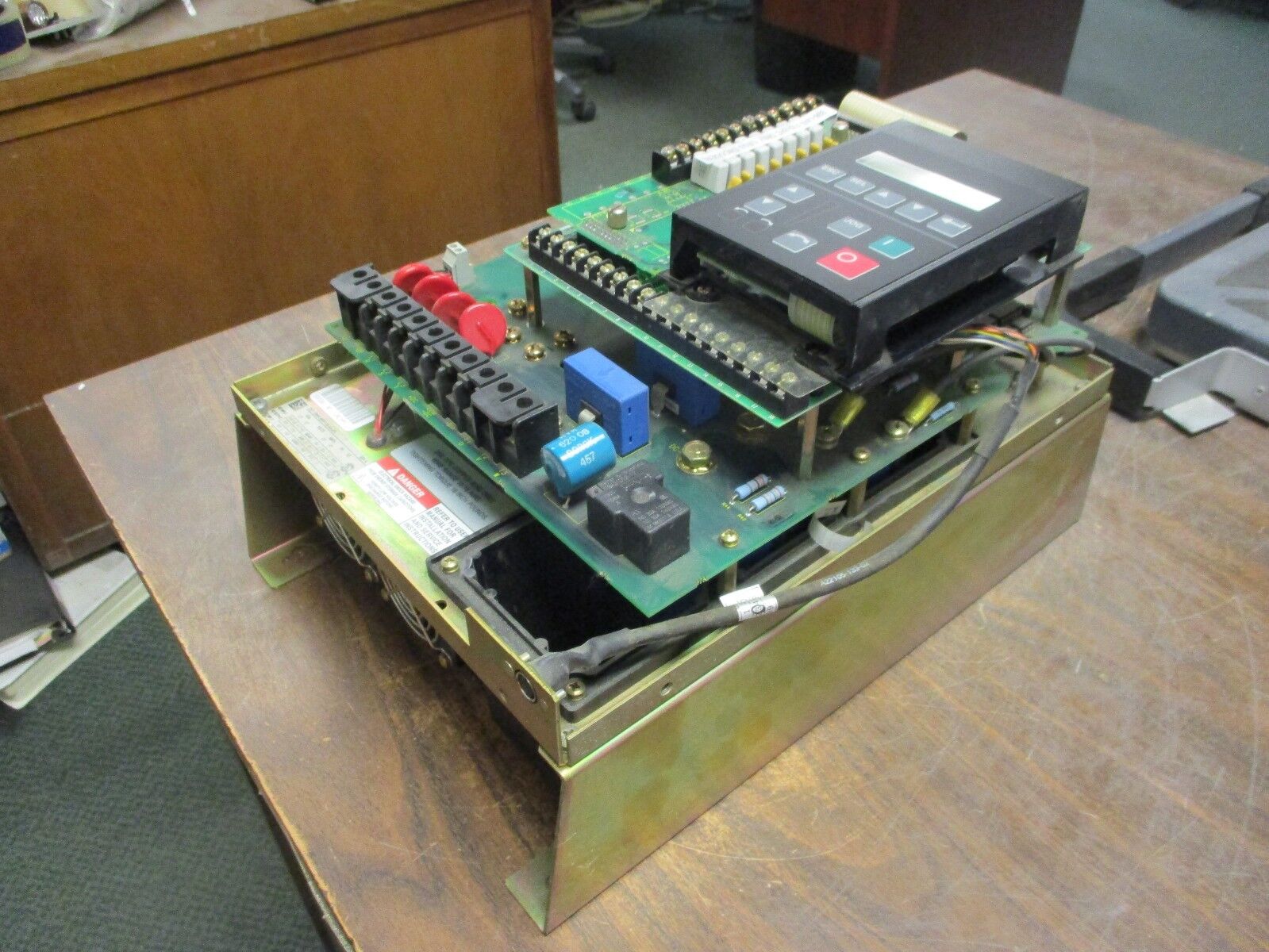 Allen-Bradley 1336 Plus II AC Drive 1336F-BRF100-AA-EN 10HP 3Ph *No Cover* Used