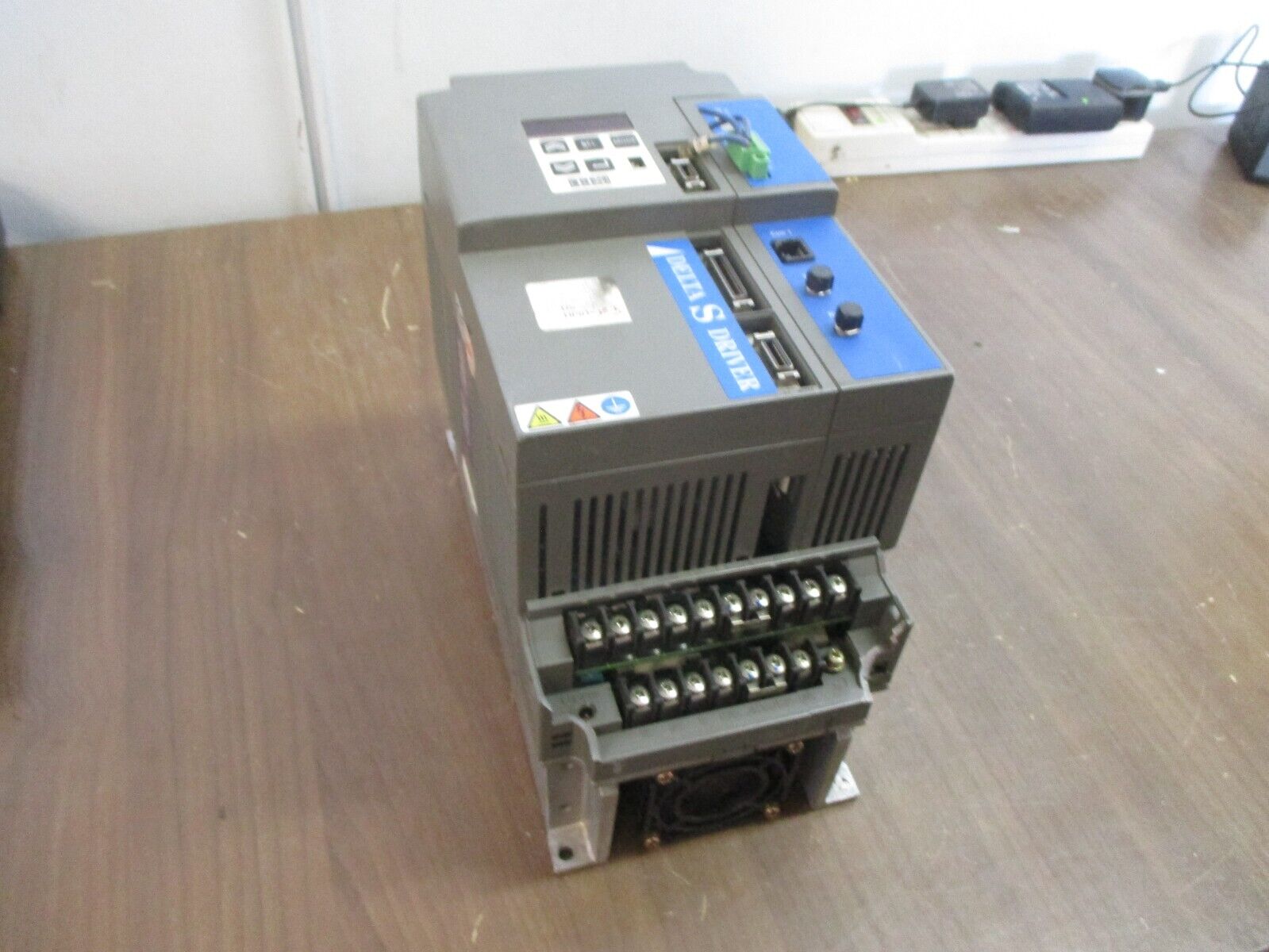 Industrial Indexing Systems Delta Servo Drive DS-50 / RA *Chipped Corner & Vent*