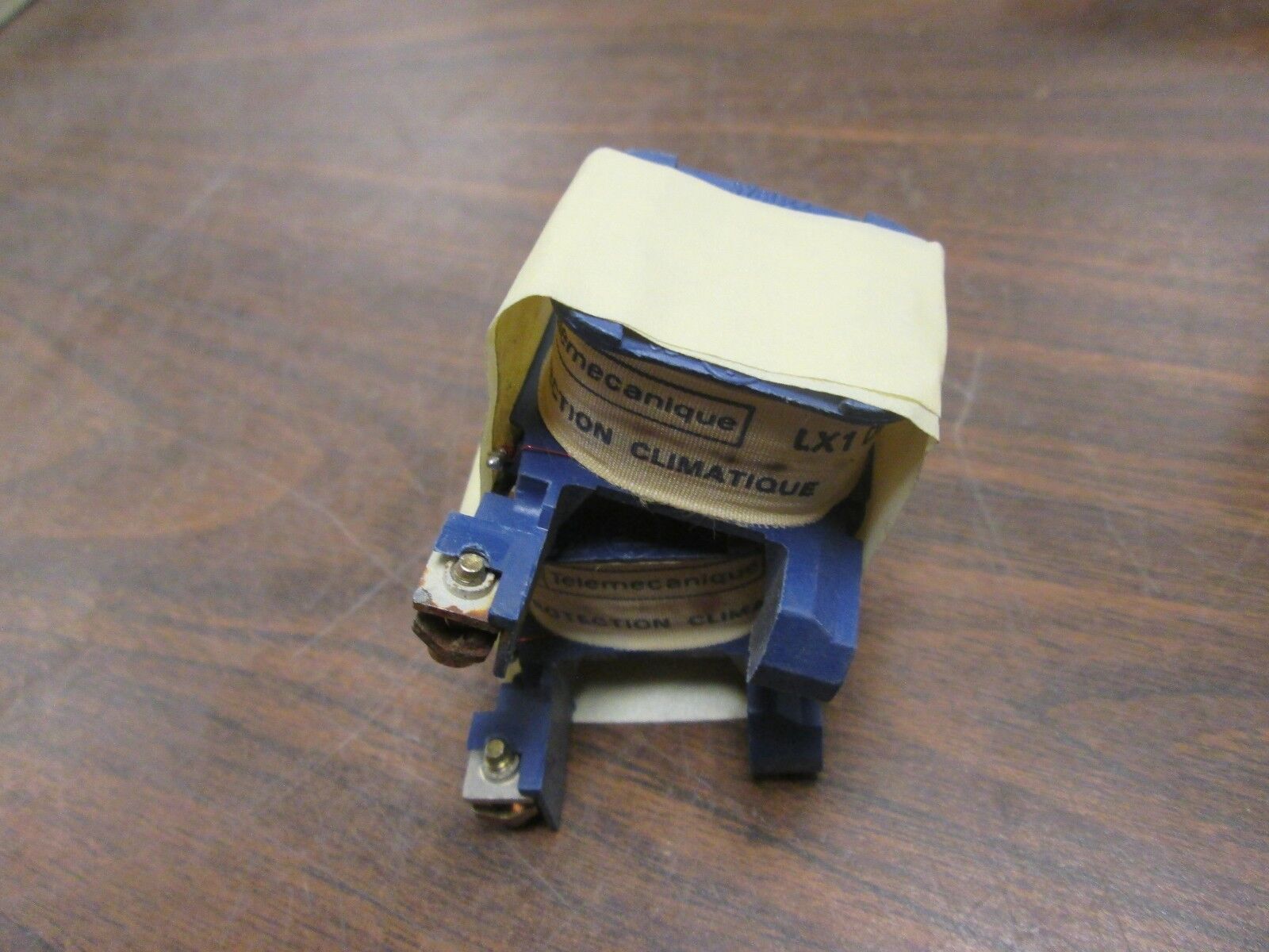 Telemecanique Magnetic Coil LX1 D2 120V 60Hz *Lot of 2* Used