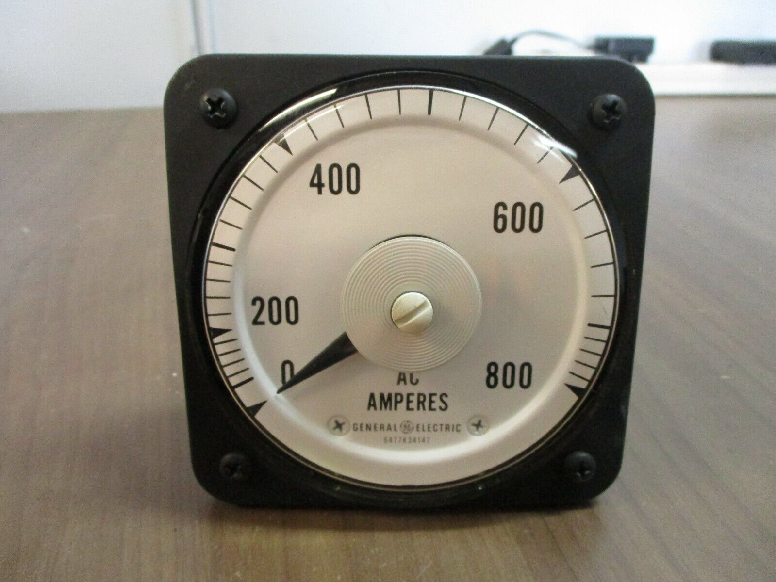 GE AB40 AC Ammeter 50-103131LSSN2 Range: 0-800A Used