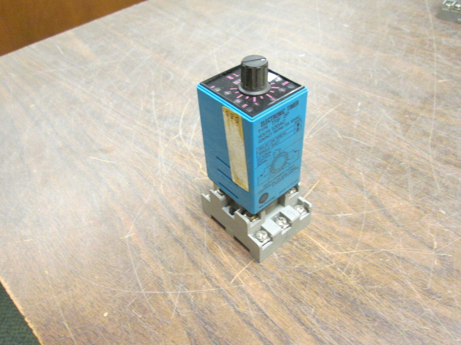 Westinghouse Timer TRF 2P 120VAC 10A, Used