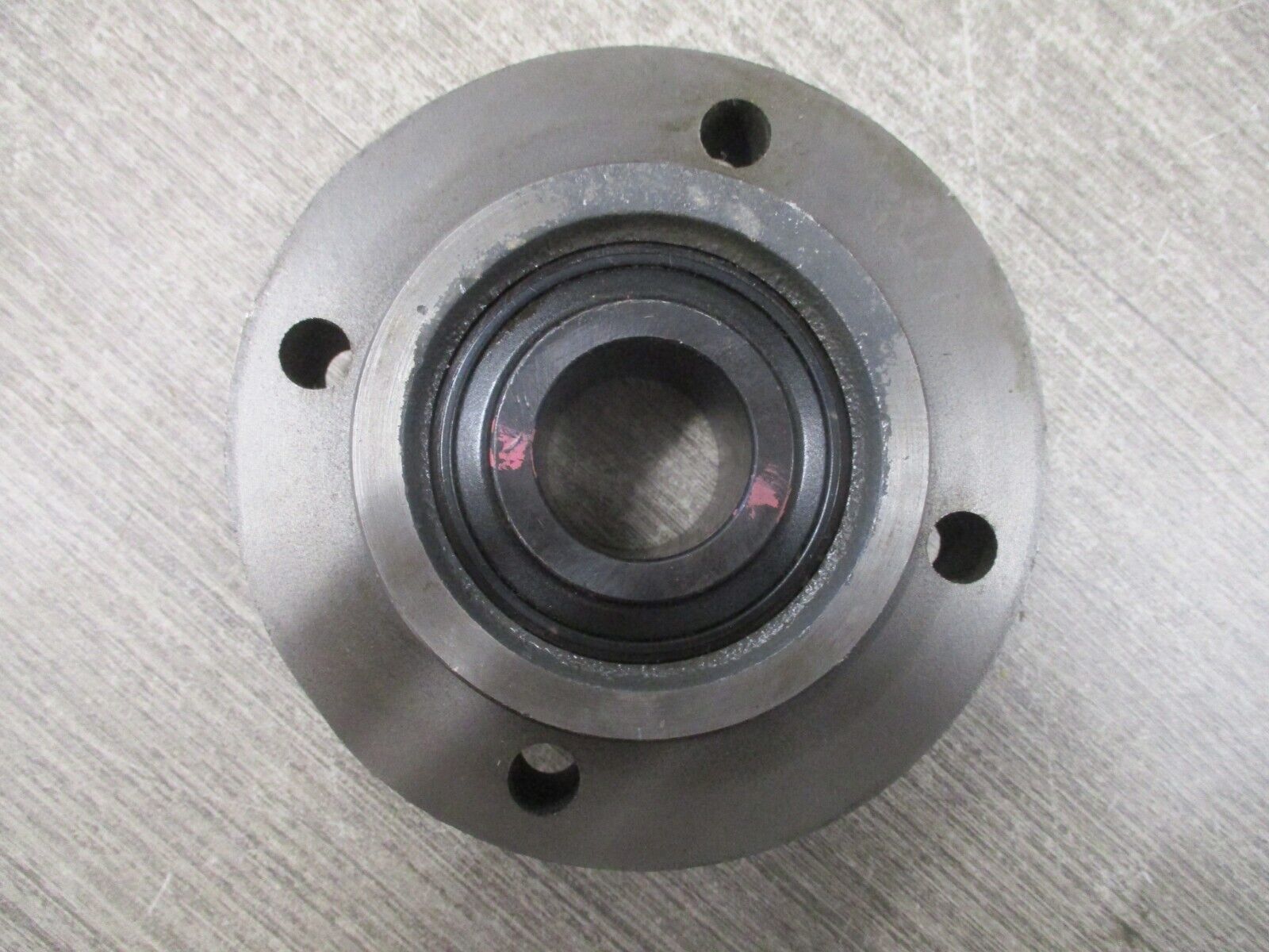 SealMaster Flange Bearing SFC 18 Used
