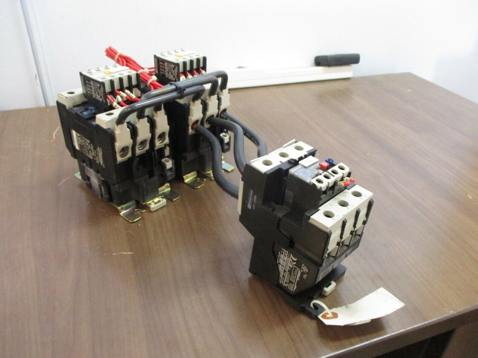 Telemecanique Reversing Starter LC2D8011 / LR2 D33 120V Coil Trip: 63-80A 600V