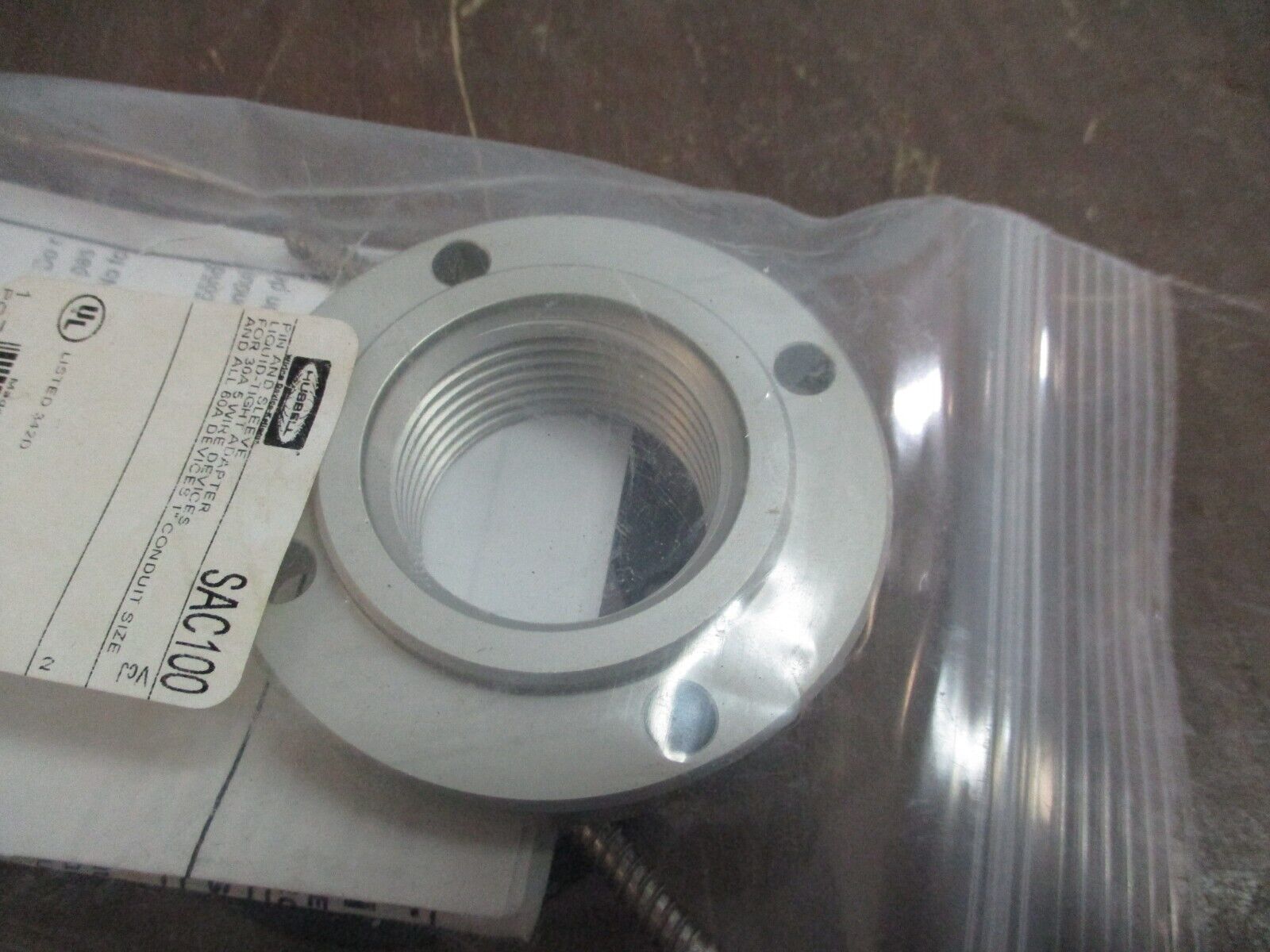 Hubbell Liquid-Tight Adapter SAC100 For: 30A 5W All 60A 1" Conduit Size