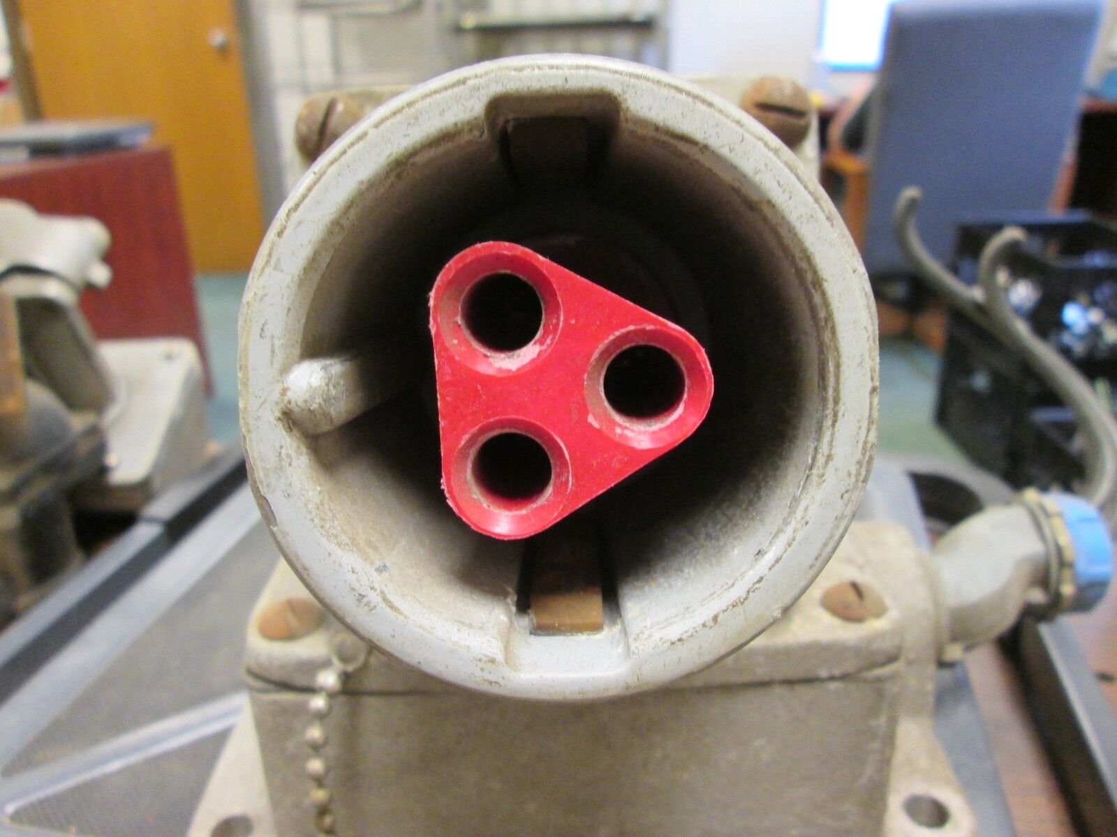 Crouse-Hinds Arktite Receptacle w/ Base AR637 60A 3P 3W 600V