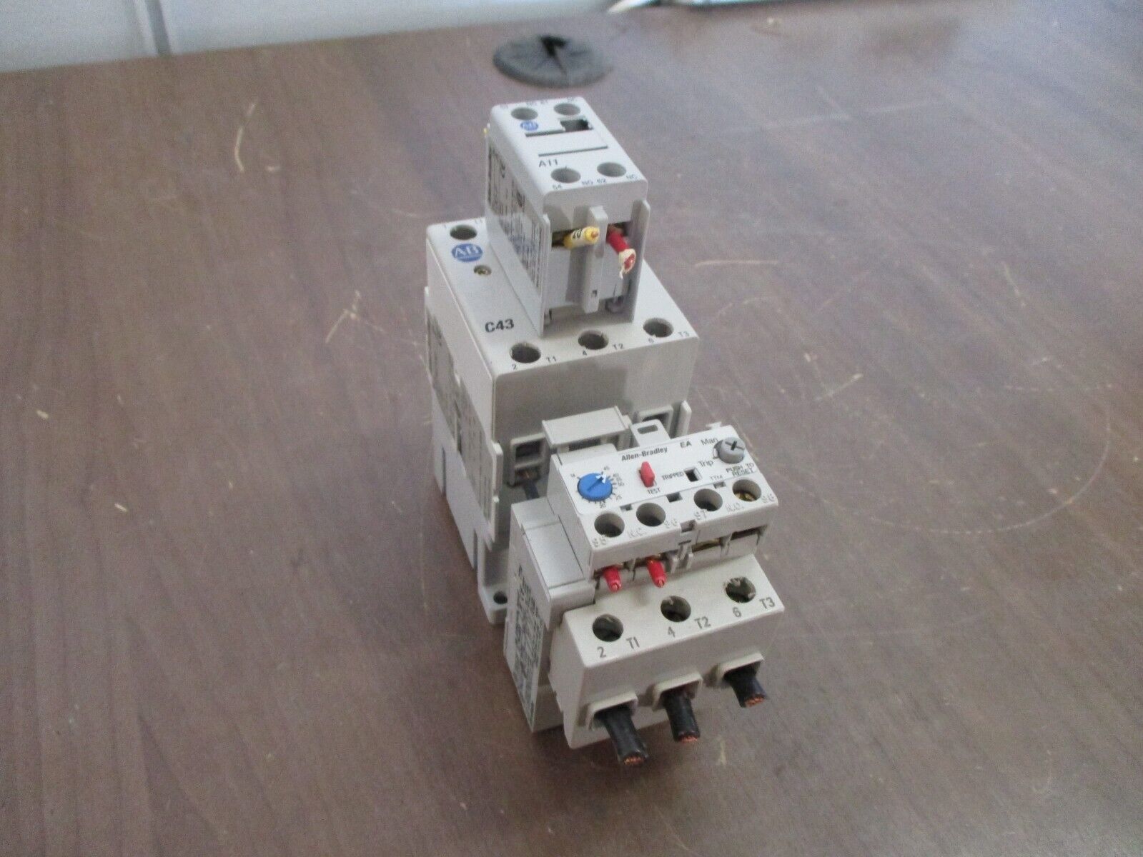 Allen-Bradley Starter 100-C43*00/193-EA2JD 120V Coil Trip: 14-45A Used