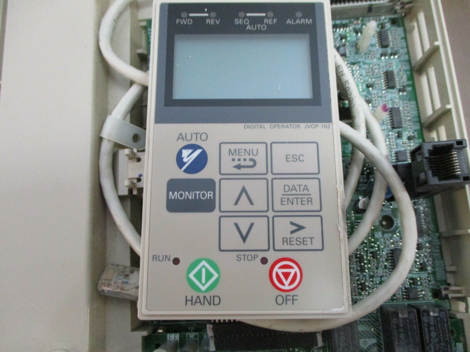 Yaskawa E7 AC Drive CIMR-E7U47P5 10HP 3Ph w/Keypad *No Cover* Used