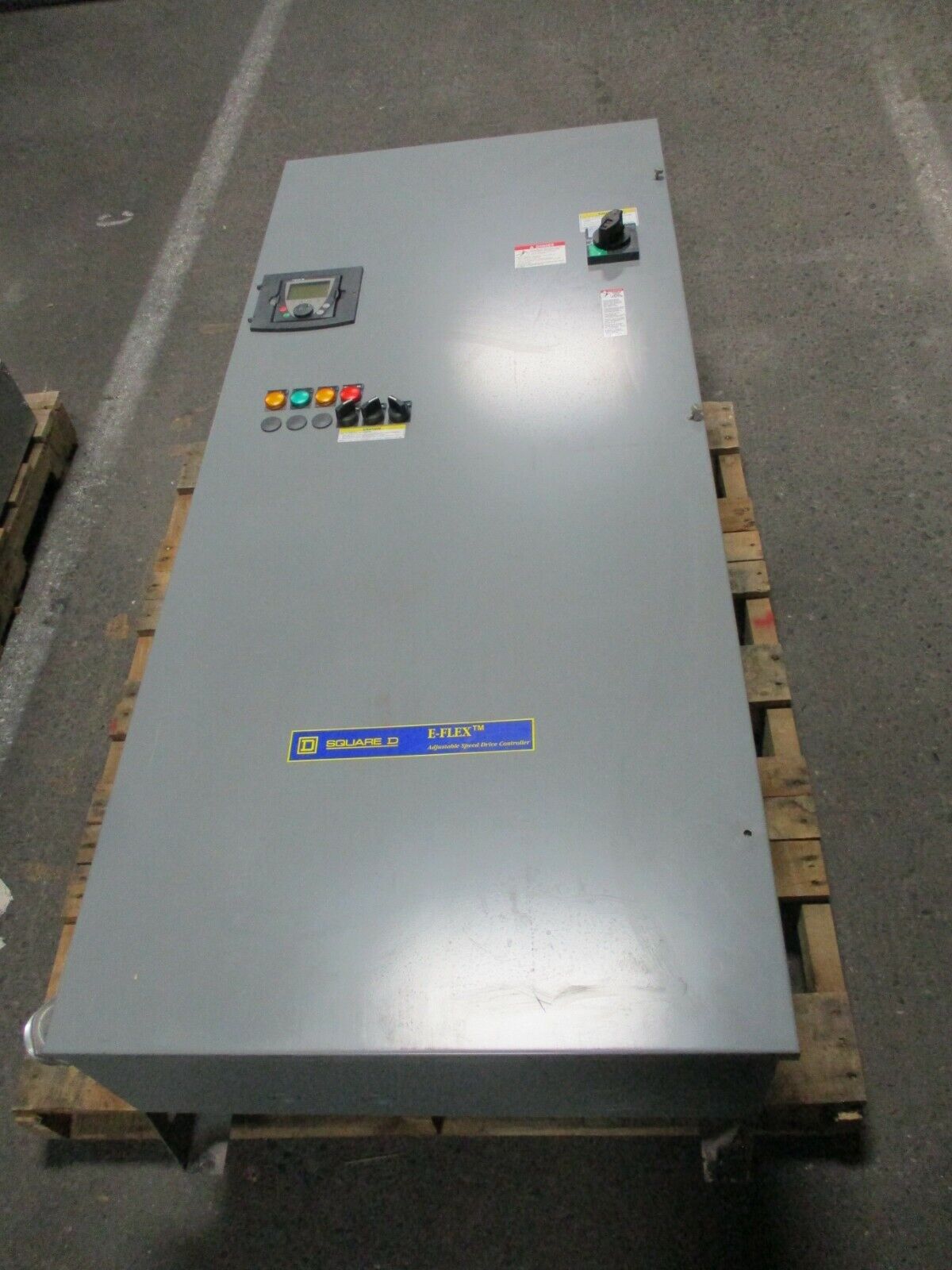 Square D E-Flex Altivar AC Drive 8839 EFDQG4VY ATV61HD37N4 60HP 3Ph 460V Used