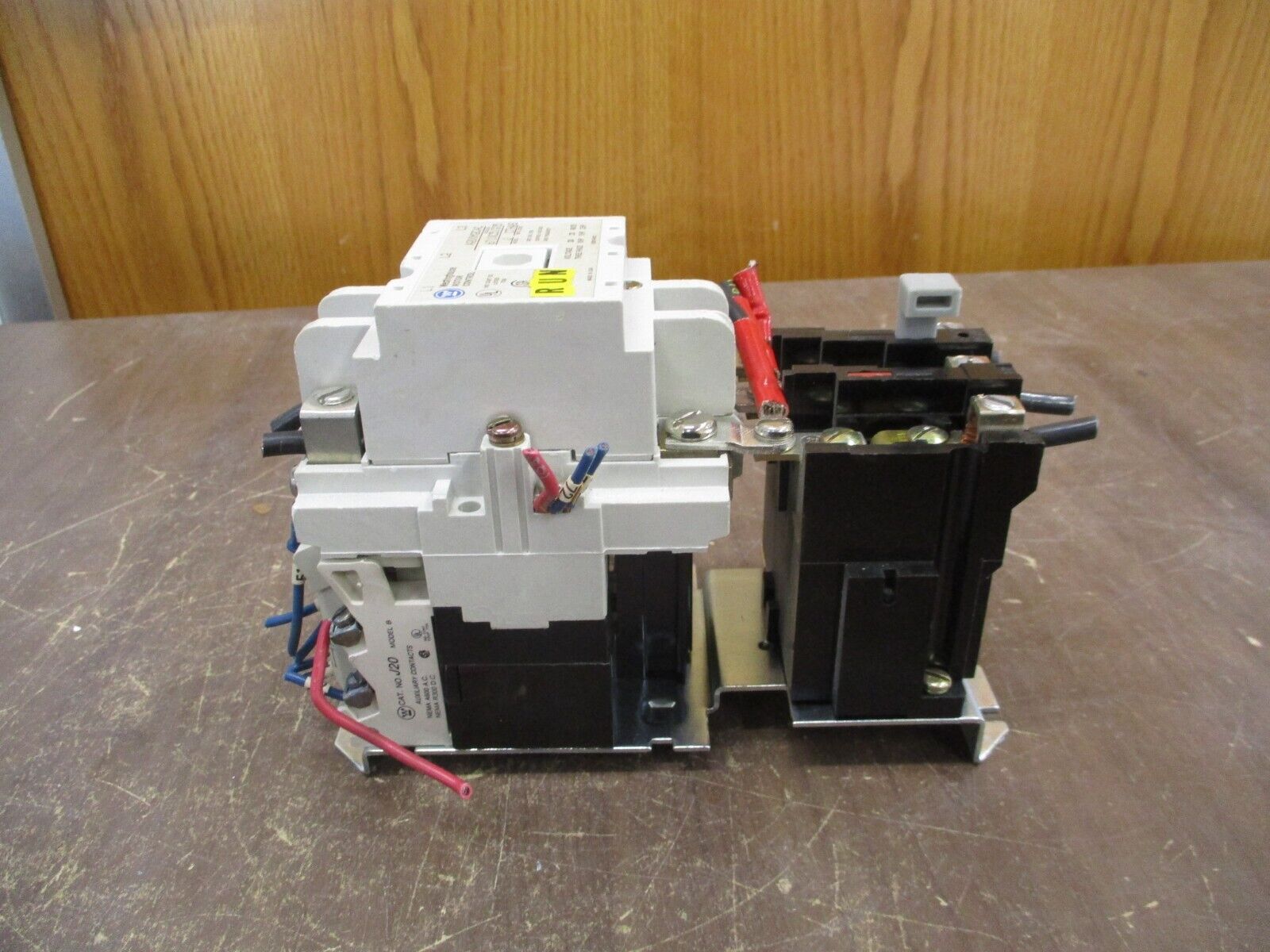 Westinghouse Starter A200M2CAC 45A 120V Coil *Chipped Corner* Used