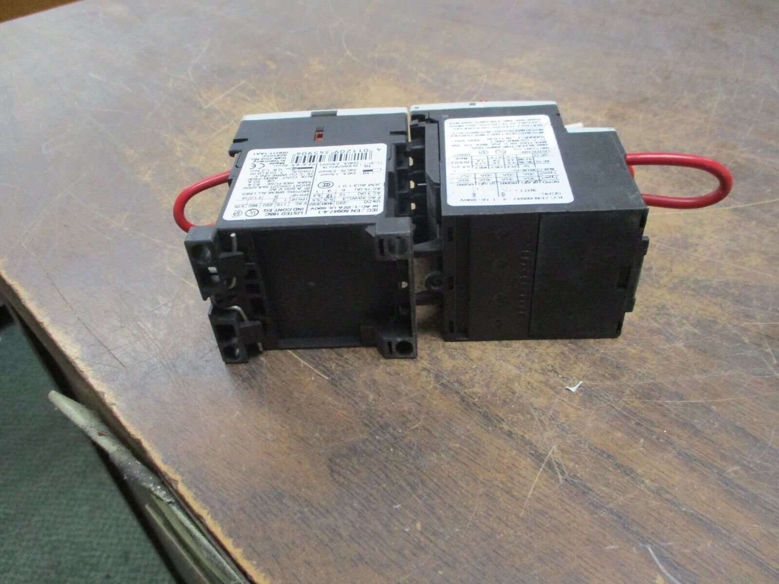 Siemens Sirius Starter 3RT1017-1AK61/3RU1116-1GB0 120V Coil 20A 600V Used