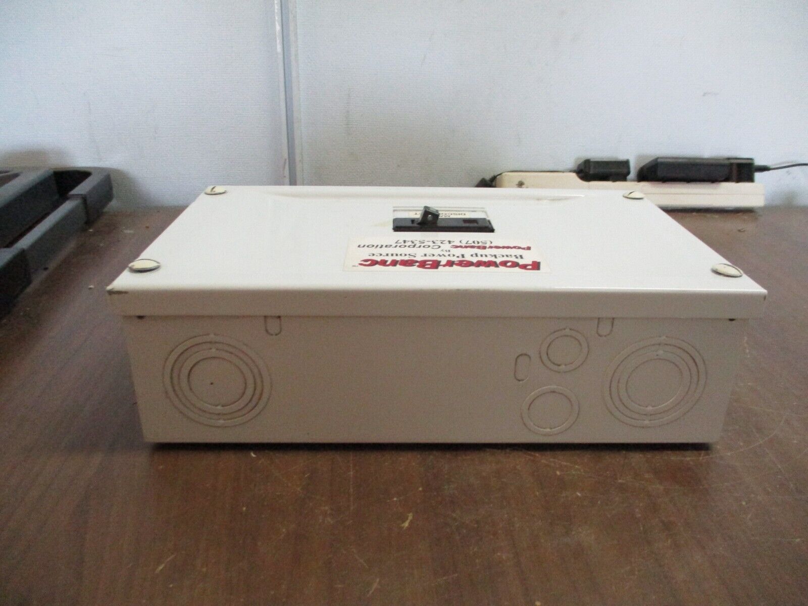 Cutler-Hammer Load Center BR24L1255P / CL1224SB Ser. B 125A 120/240V 1Ph Used