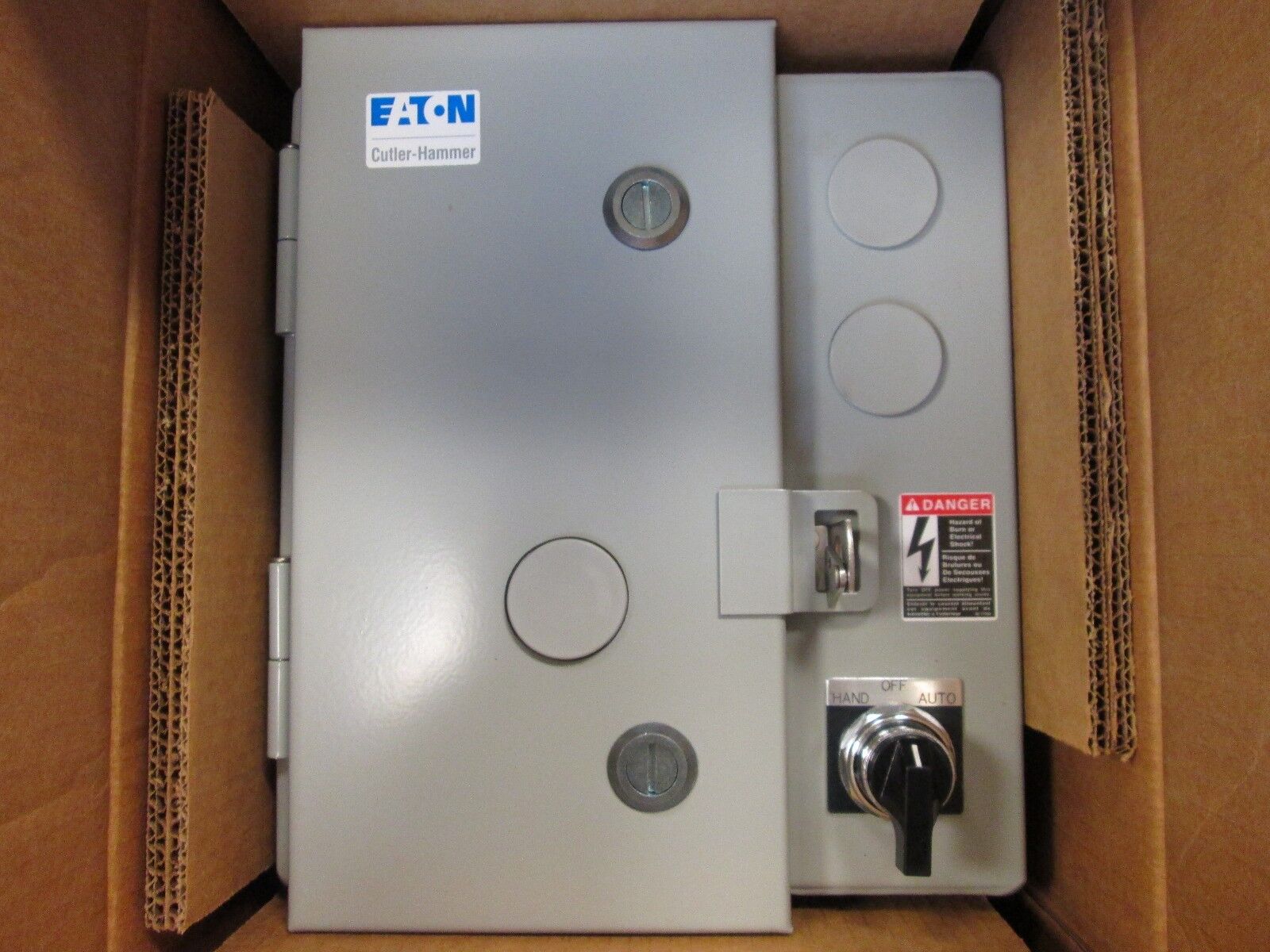 Cutler-Hammer Enclosed Starter ECN0121A3A Size 2 Nema 1 Enclosure New Surplus