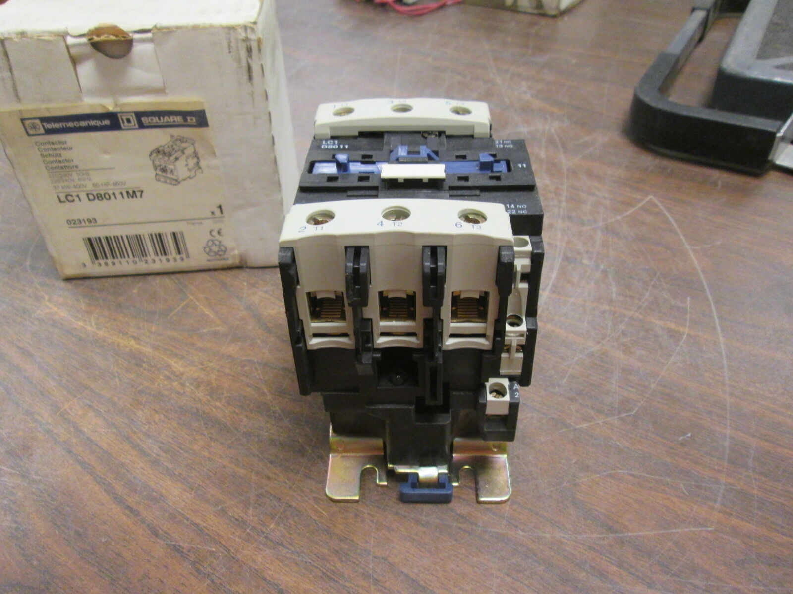 Square D Contactor LCI D8011M7 220/240V Coil New Surplus