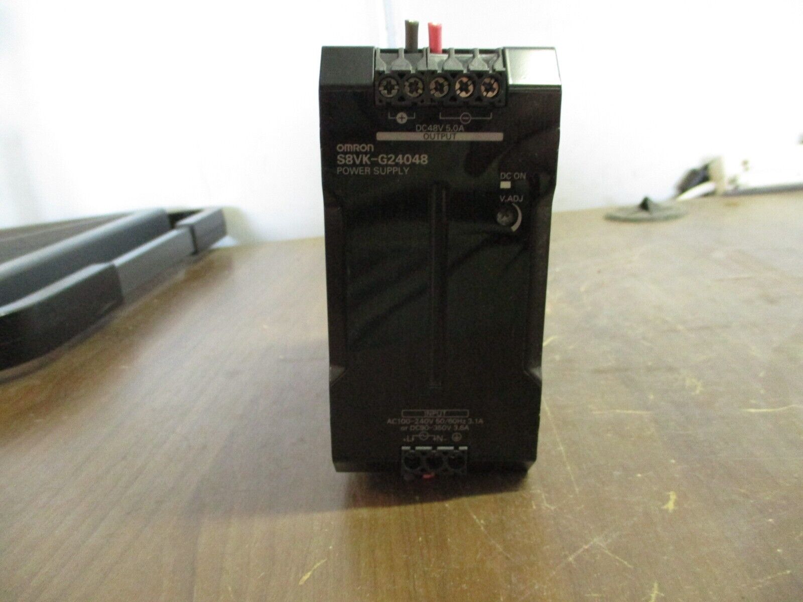 Omron Power Supply S8VK-G24048 Input: 100-240VAC 50/60Hz 3.1A Used