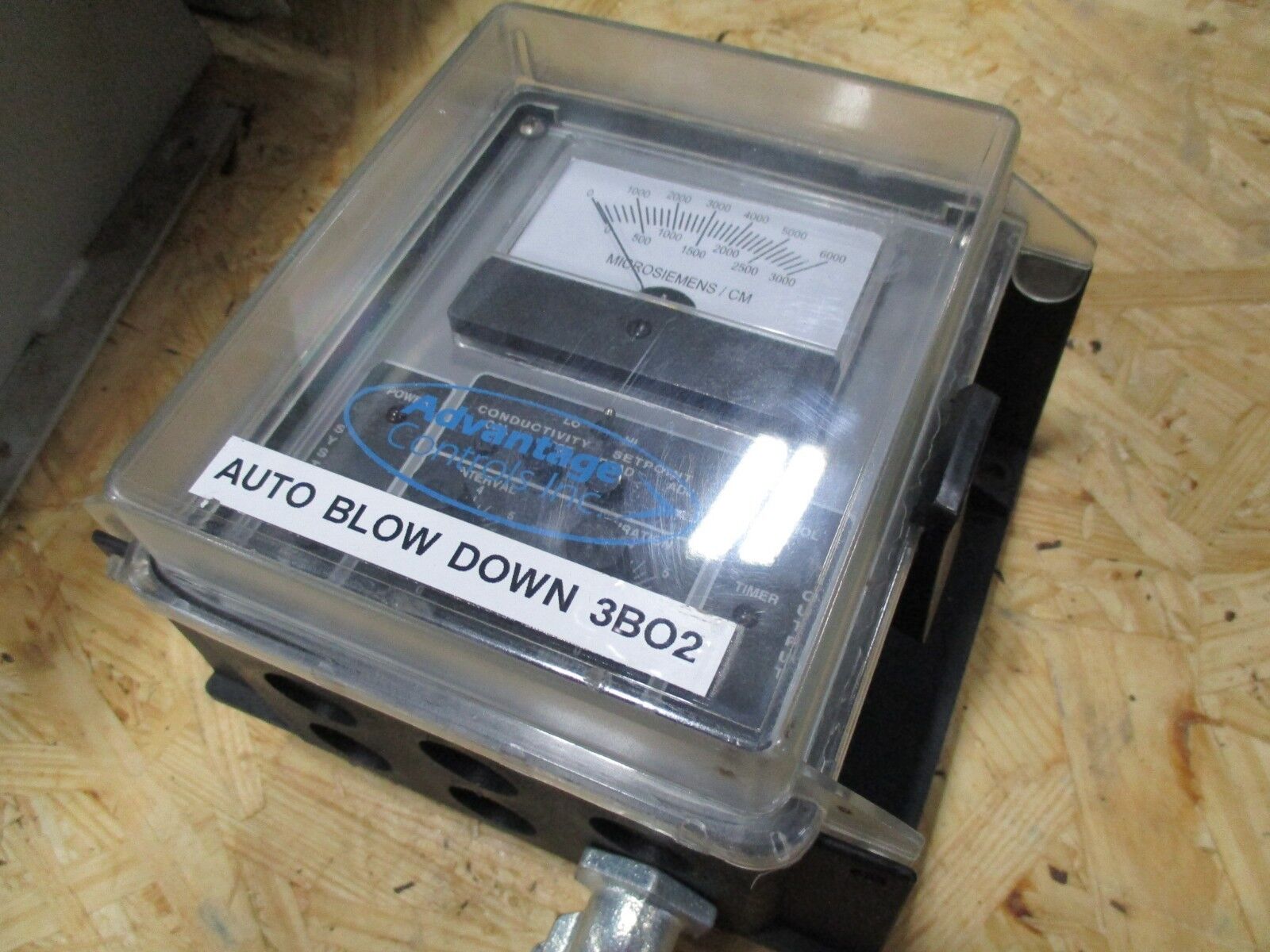 Advantage Controls Analog Controller 2-B-7M 120V 60Hz 15A Used