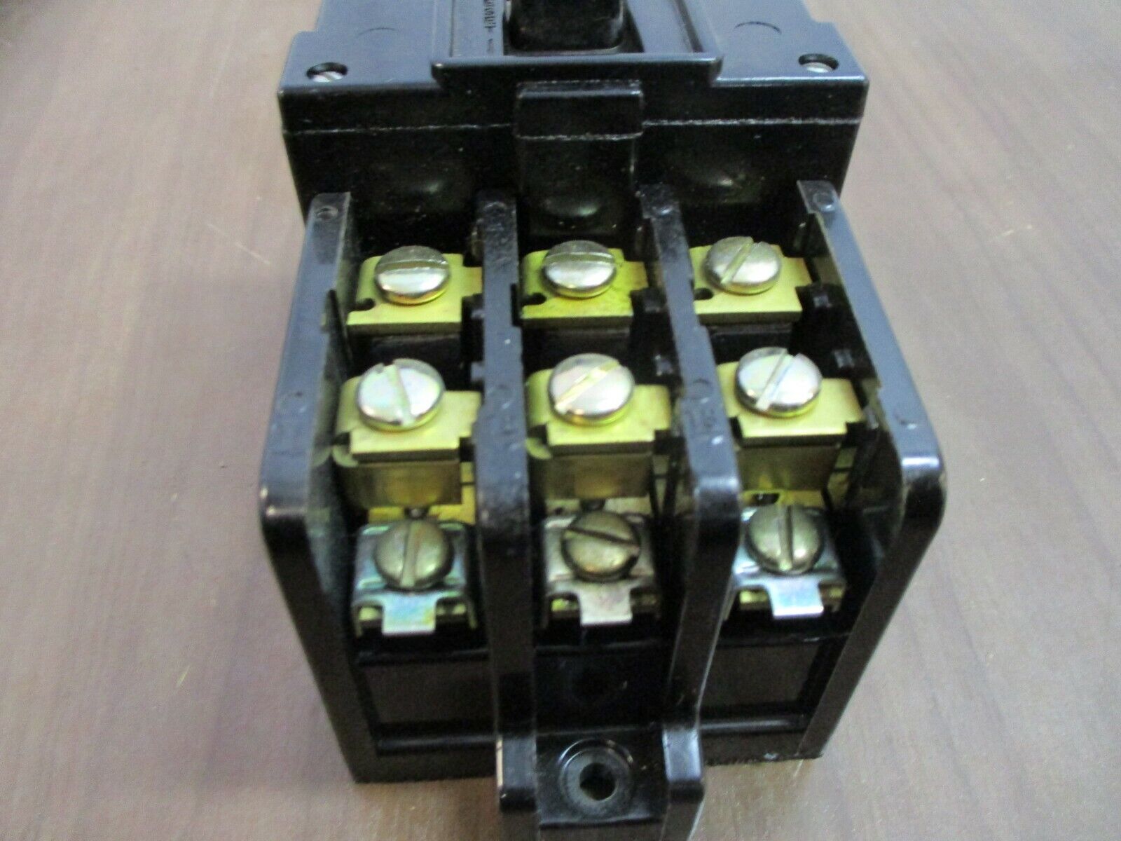 GE Manual Starter CR1062S1B 600V 10HP Used