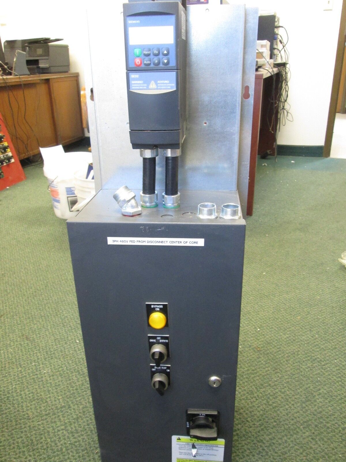 Siemens AC Drive w/ Bypass 6SE6436-2UD21-1AA0 1.5HP 3Ph Out: 0 - V In 3A Used