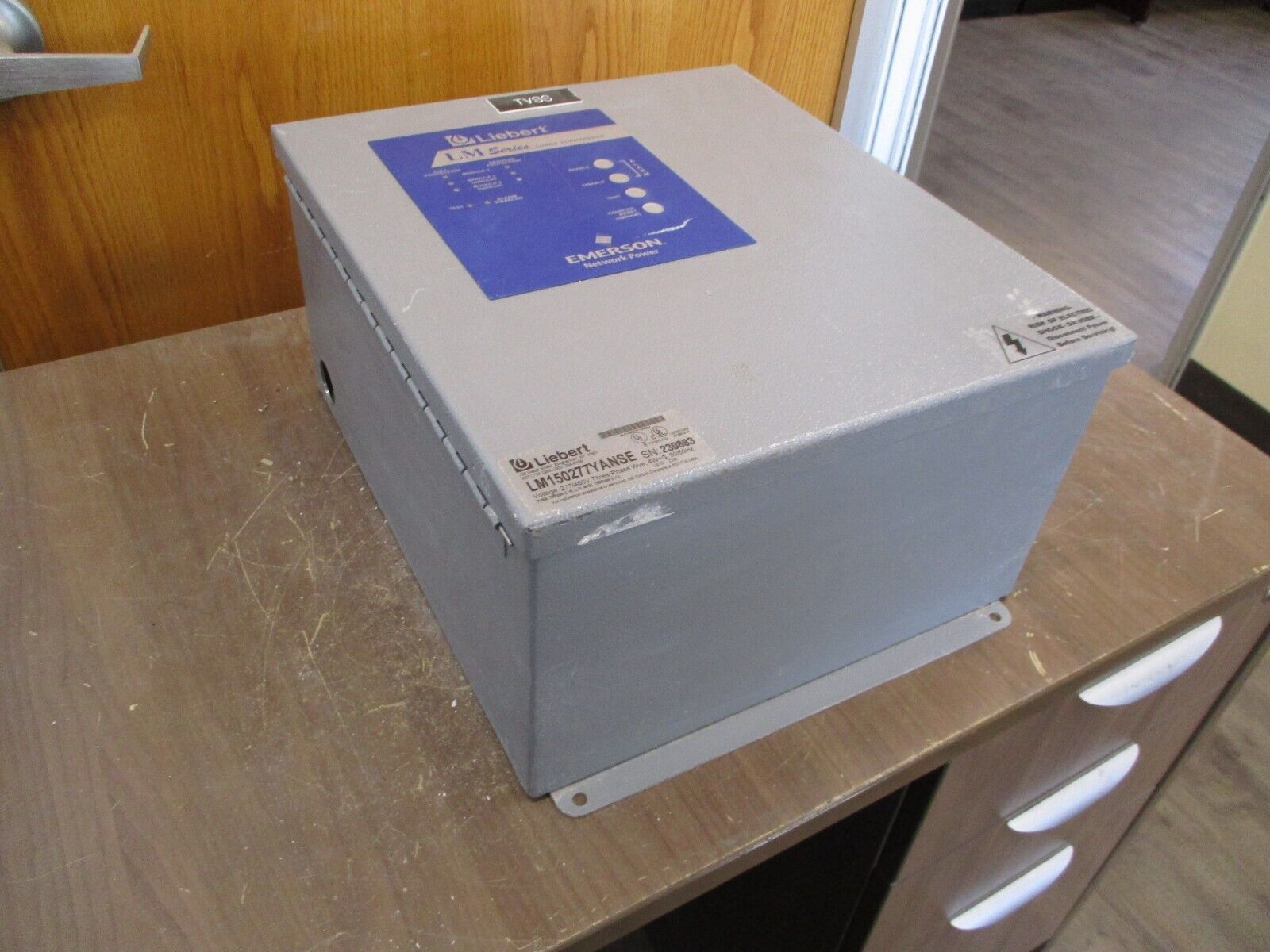 Liebert LM Series Surge Suppressor LM150277YANSE 277/480V 3Ph 4W+G 50/60Hz Used
