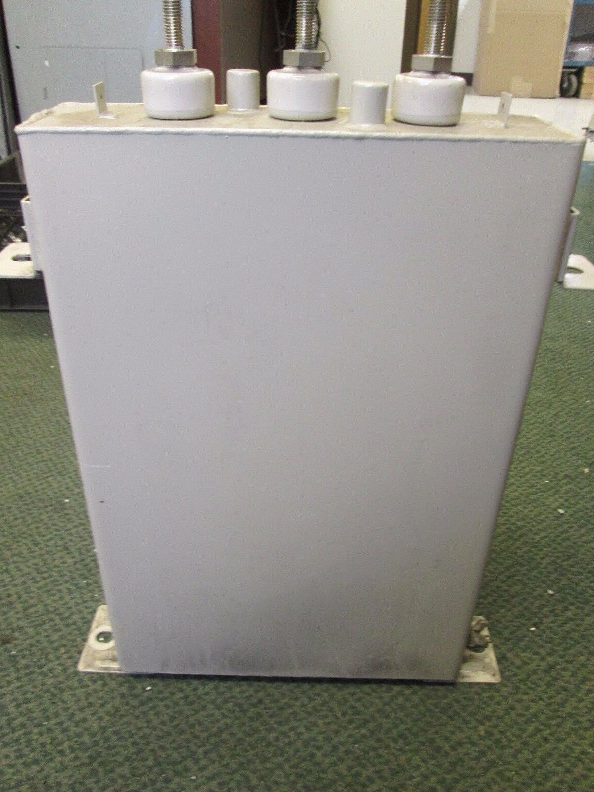 Shizuki Electric Capacitor RG-2 90 KVAR 550V 94.5A 60Hz 3Ph Used