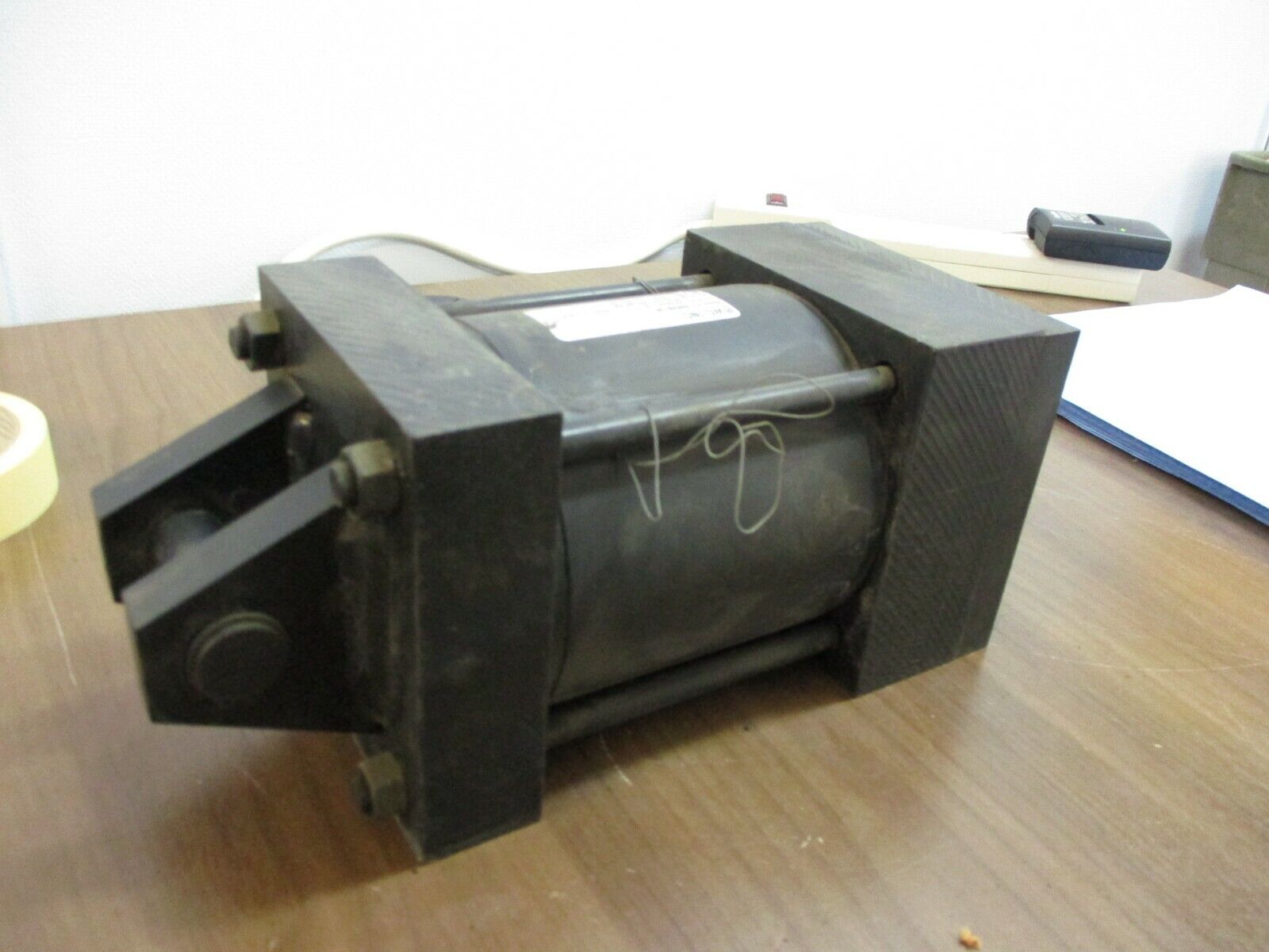 RWC Air Cylinder 889306108 250 PSI Used