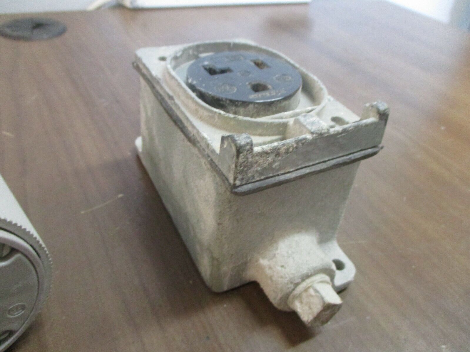 Arrow Hart Plug & Receptacle Set Nema 5-30 30A 125V Used