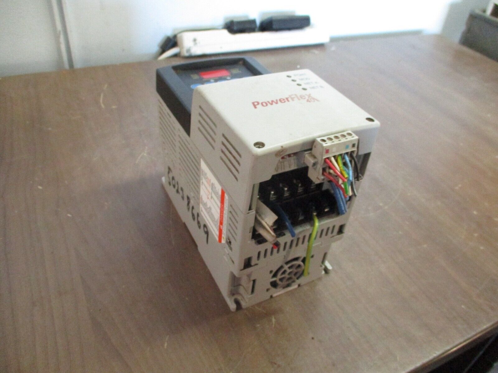 Allen-Bradley PowerFlex 40 AC Drive 22B-D1P4N104 0.5HP 3Ph Used