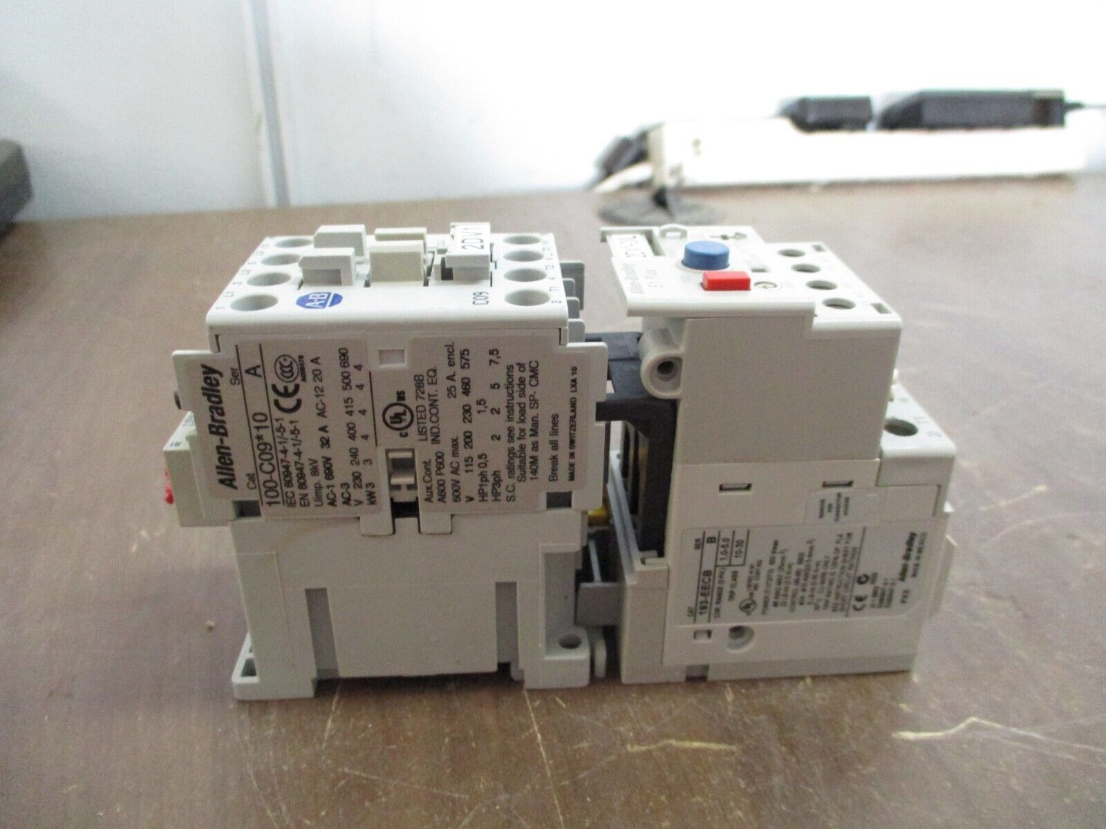 Allen-Bradley Starter 100-C09*10 / 193-EECB 120V Coil Trip: 1.0-5.0A Used