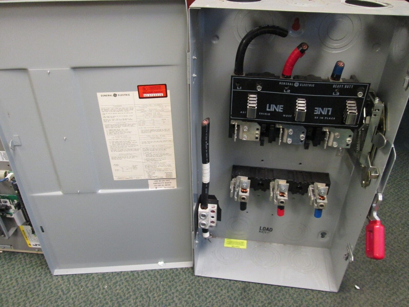 GE Fusible Safety Switch Disconnect TH4324 Mod 5 200A 240V Type 1 Enclosure Used