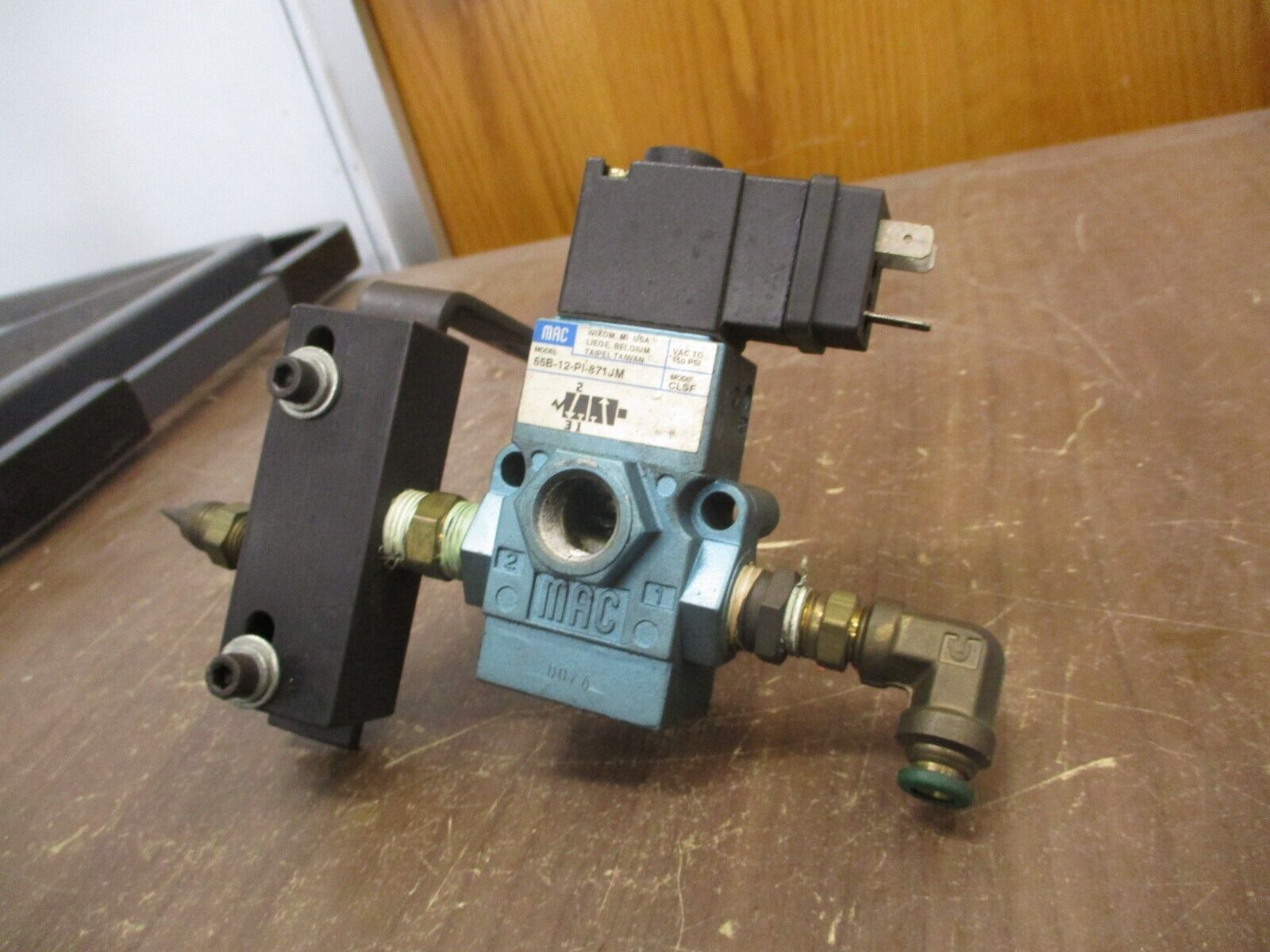MAC Solenoid Valve 55B-12-PI-871JM VAC to 150PSI Used