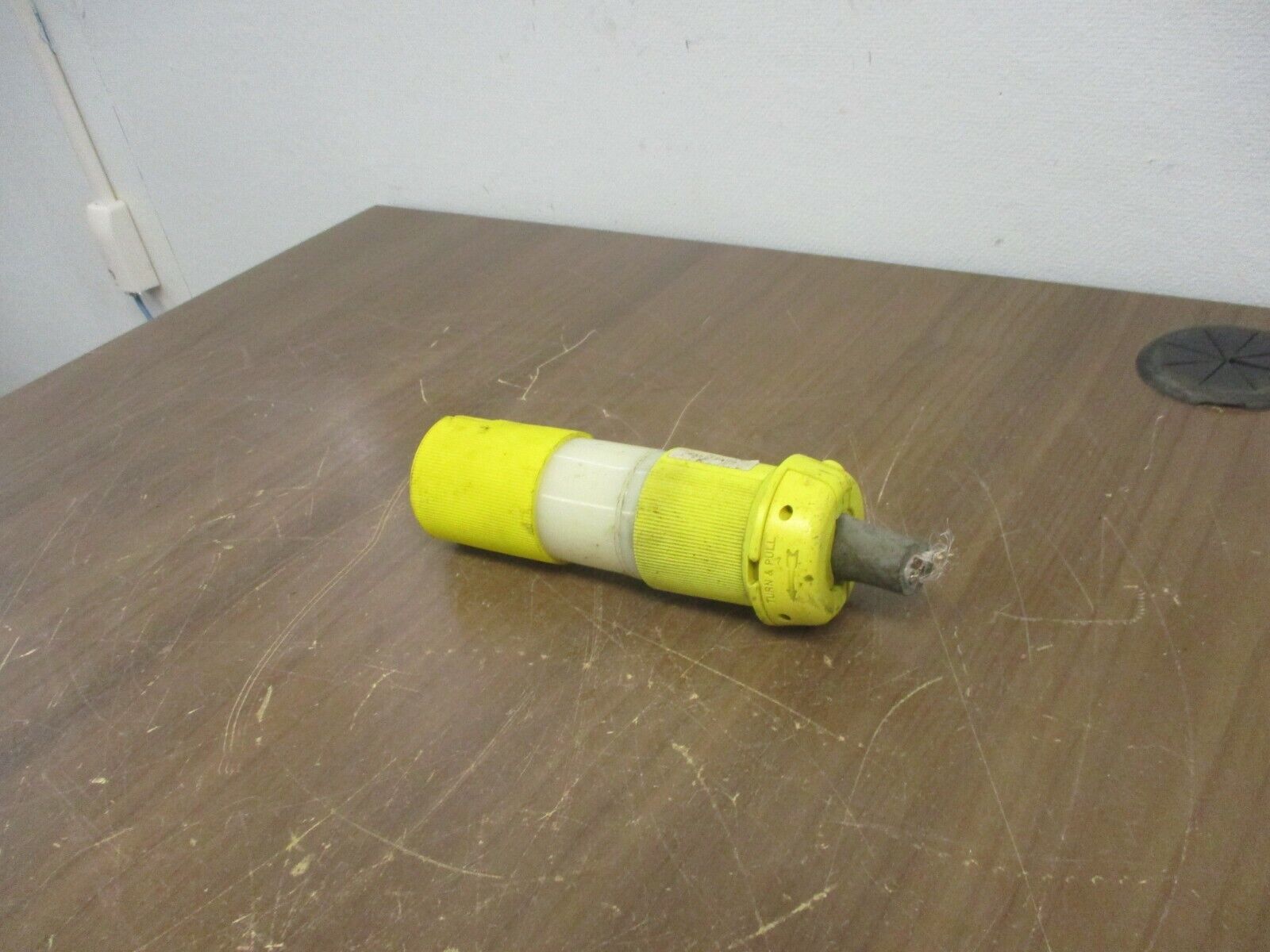 Hubbell Twist-Lock Plug & Connector Set Nema L6-30 30A 250V Used