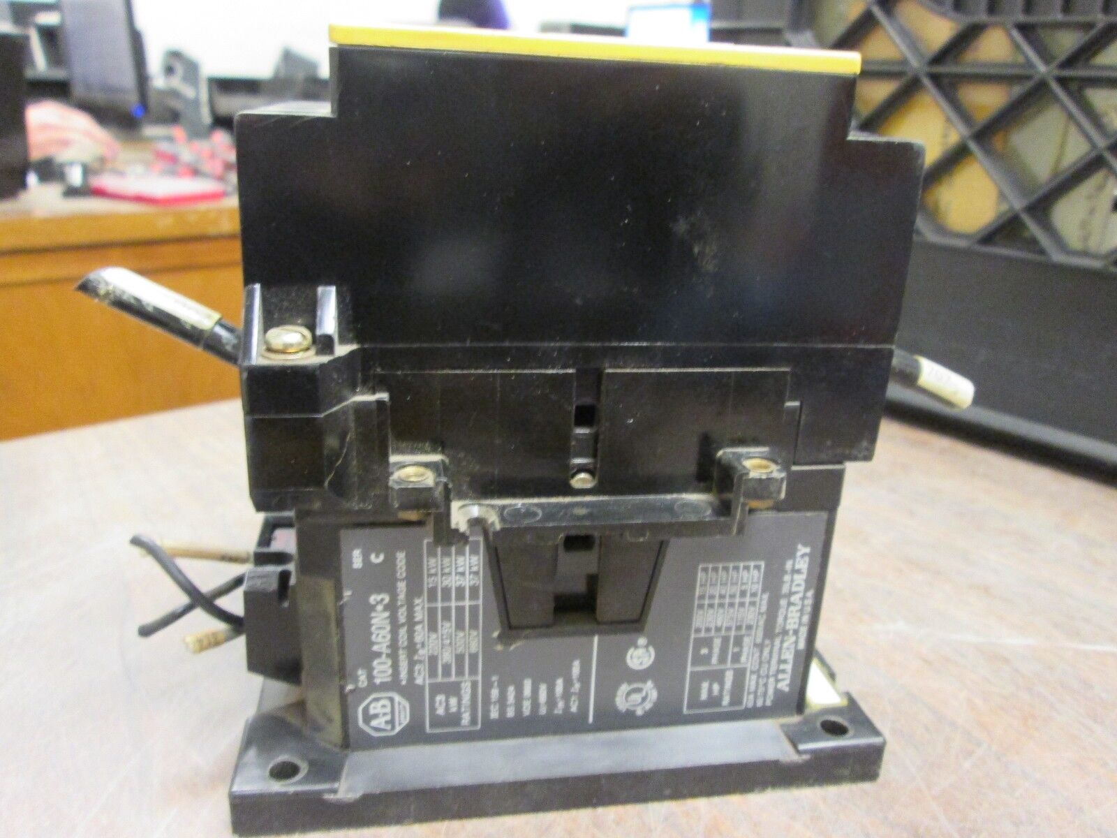 Allen-Bradley Contactor 100-A60N*3 120V Coil 60A 600V Used