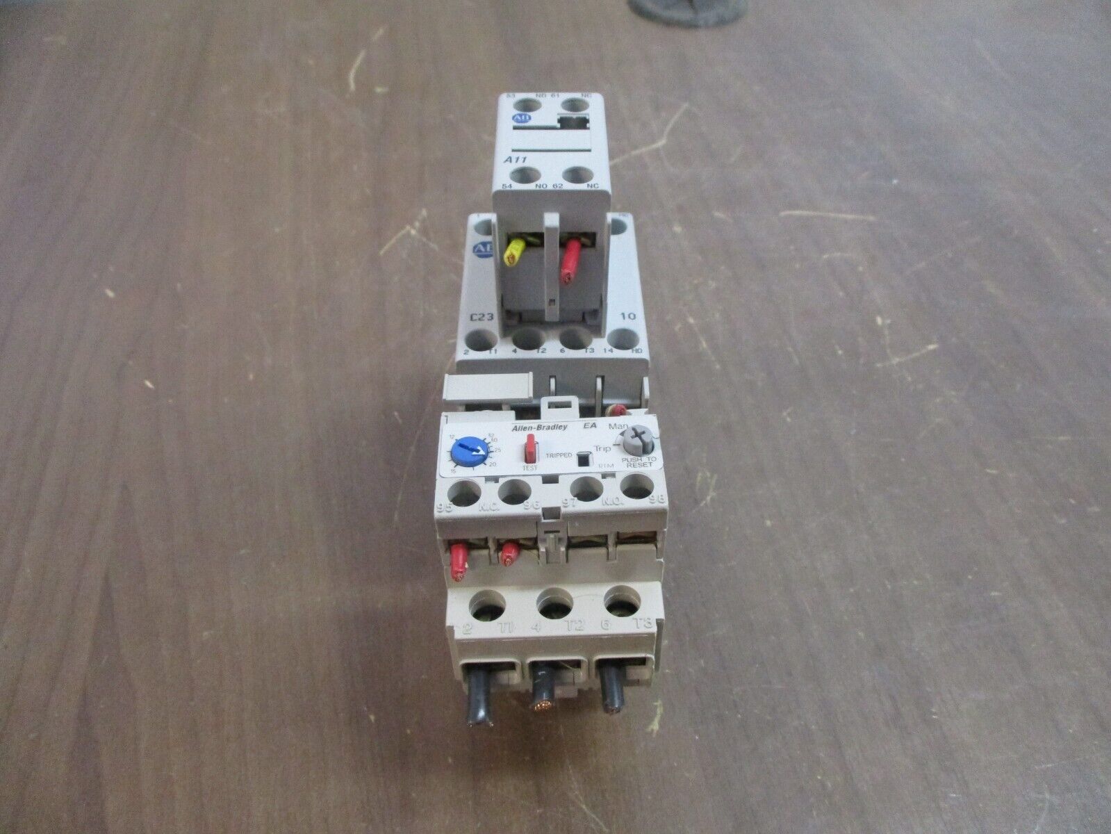 Allen-Bradley Starter 100-C23*10/193-EA2GB 120V Coil Trip: 12-32A 600V Used