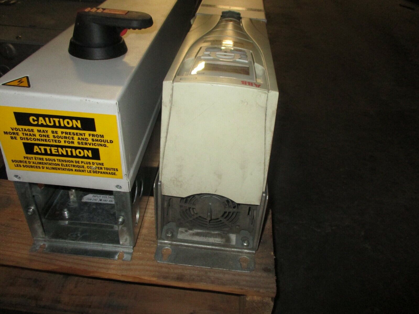 ABB ACH550 AC Drive with Bypass ACH550-VD-03A3-4+F267 1.5HP Missing Cover Screws