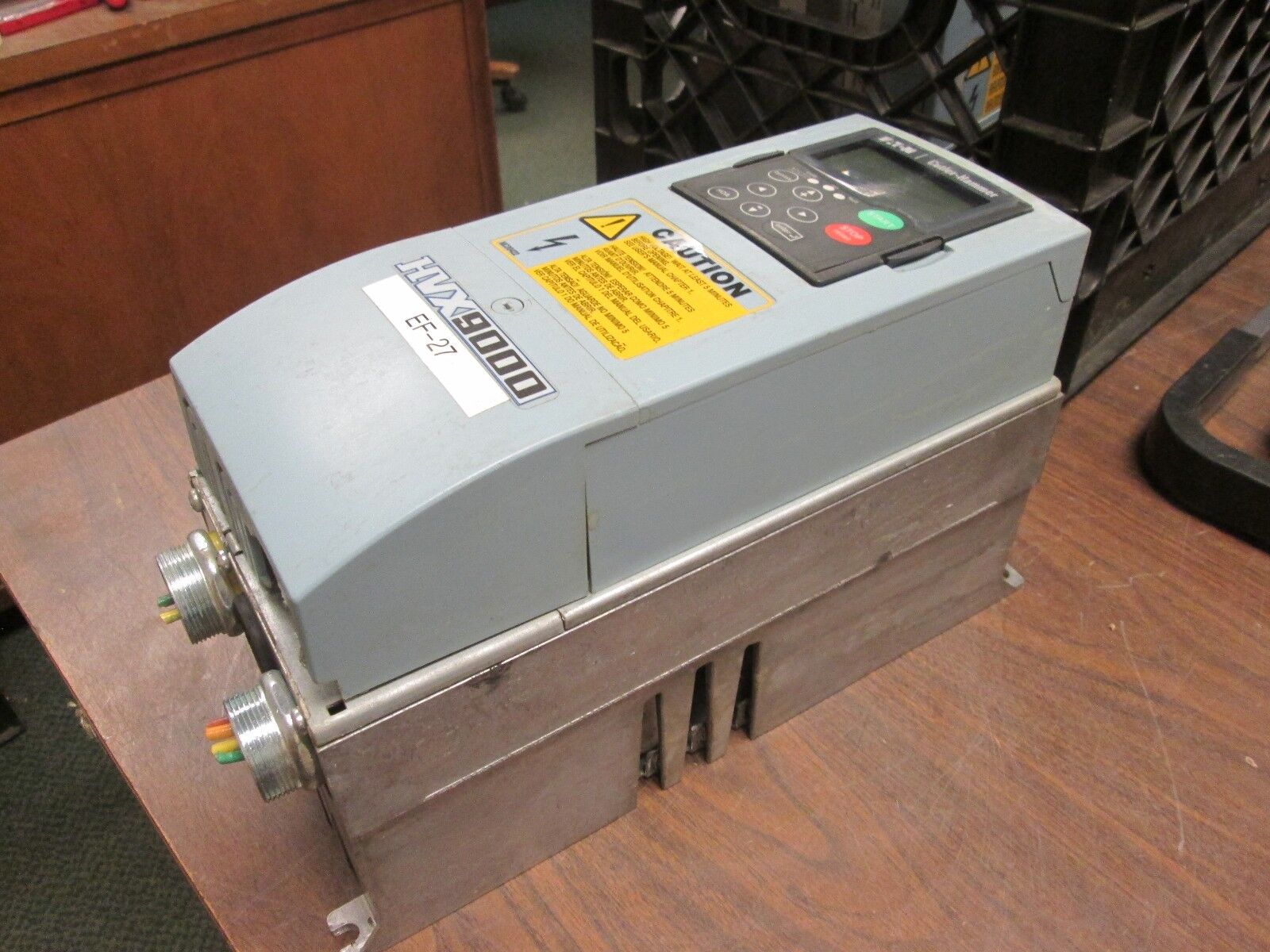 Cutler-Hammer HVX9000 AC Drive HVX005A1-4A1B1C4 5HP 3Ph Used
