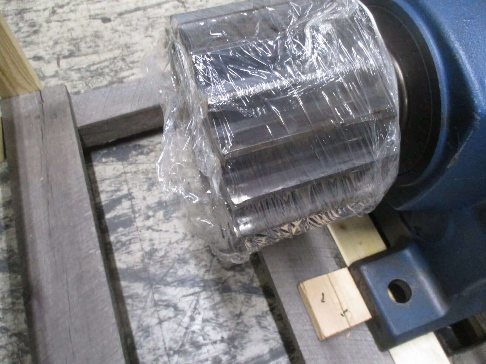 Sew-Eurodrive R Series Gear Reducer R147AD8 Ratio 7.25 241RPM Output Used