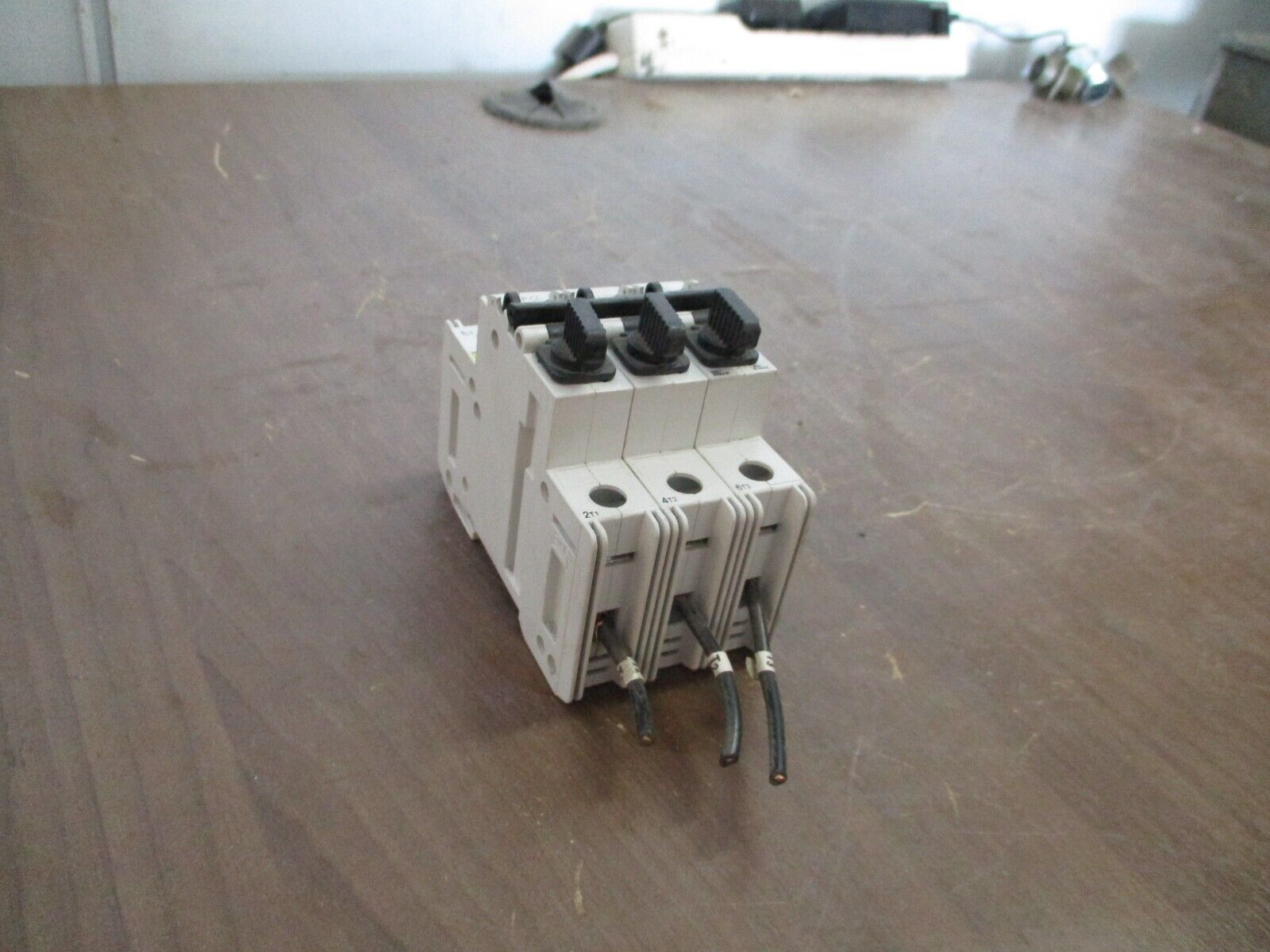 Cooper Bussmann Fusible Disconnect CCP-3-30CC 30A 600V 3P *Broken Mounting* Used