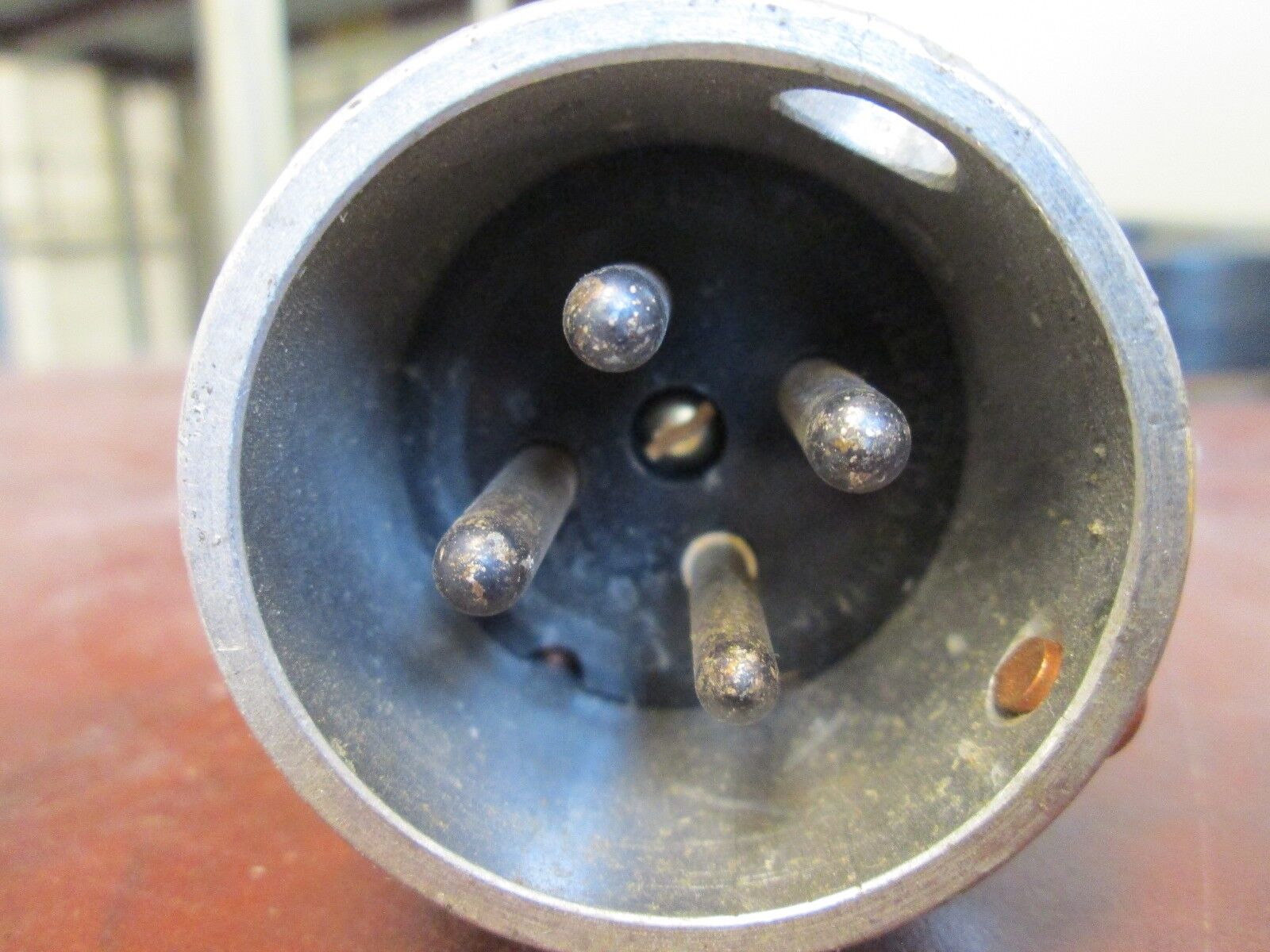 Pyle-National Plug PXD-73042-G 20A@460VAC 30A@250V 3P 4W Used