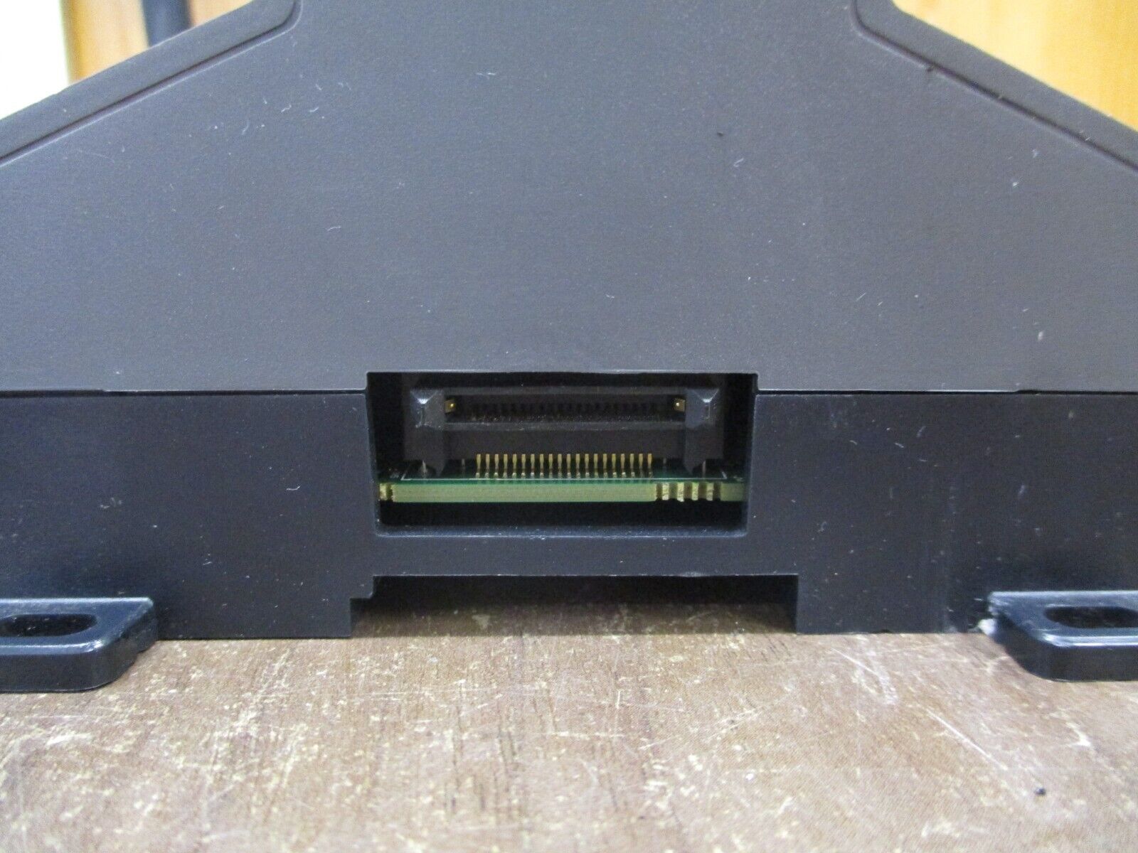 Honeywell Controller 12977 OS#: 32300323-001 *Damaged Mounting Foot* Used