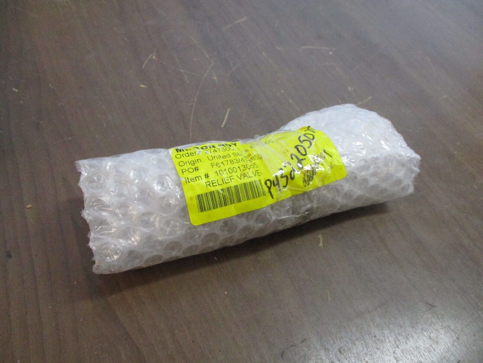 Milton Roy Relief Valve 1010013005 *No Box* New Surplus