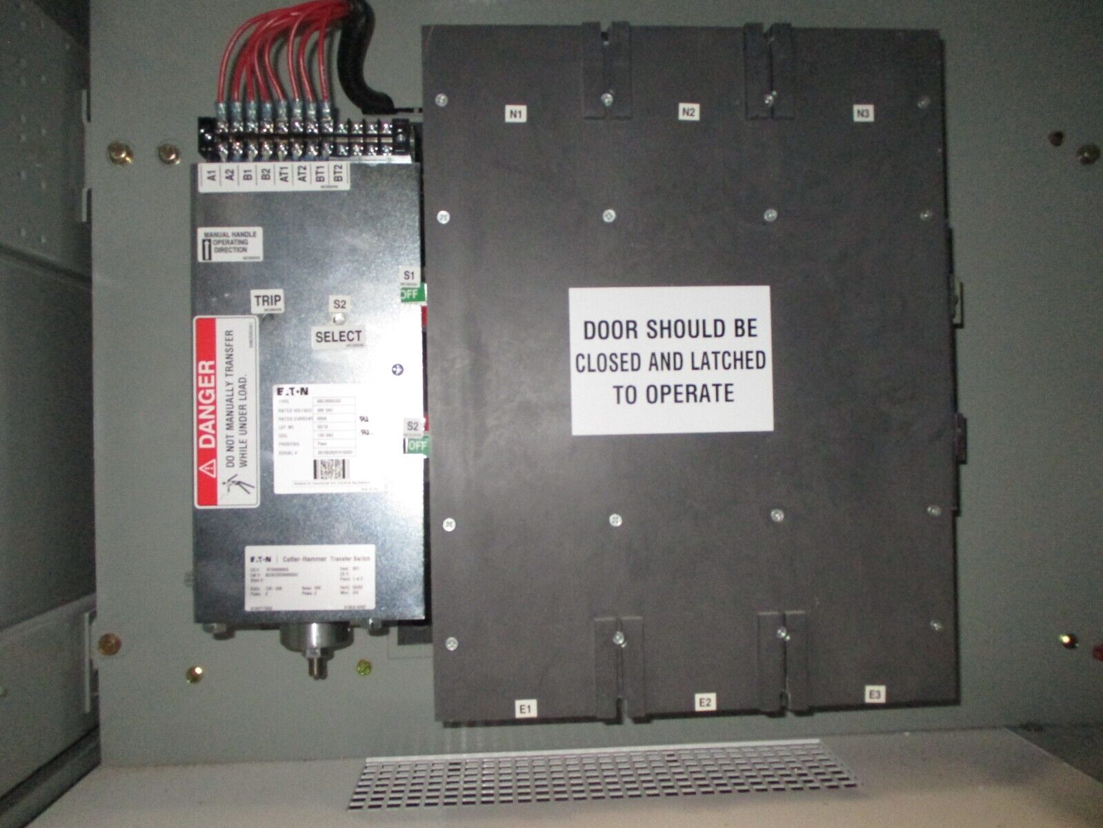 CAT / Eaton Bypass Isolation Automatic Transfer Switch BIC8C3X30800XSU 800A Used