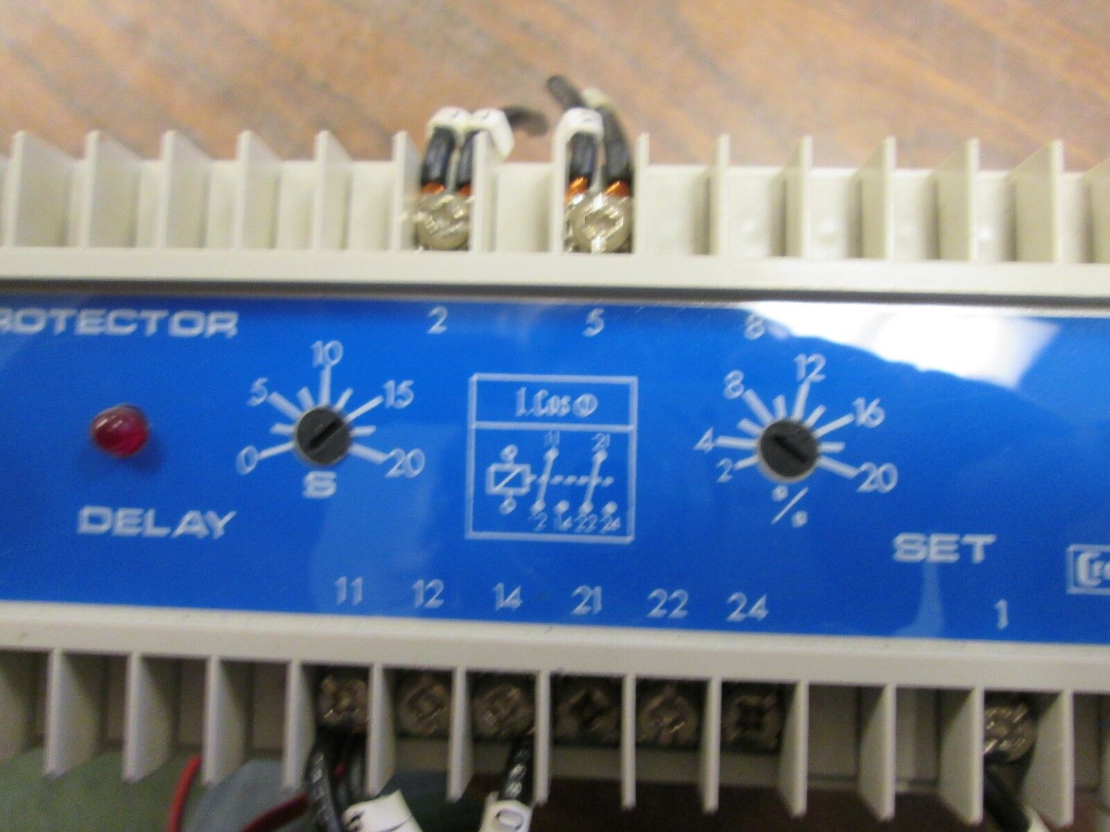 Crompton Time Delay Relay 256-PASU 120V 5A 60Hz Delay: 0-20 sec Used