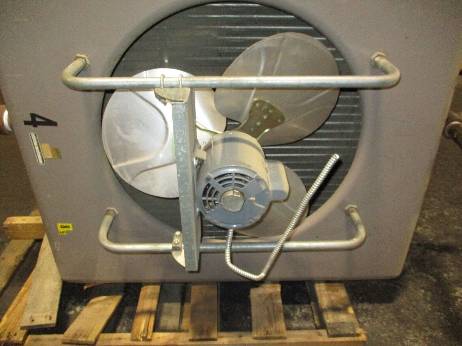 Daikin Steam Heater UHH-086A-B 86,000 BTU Used