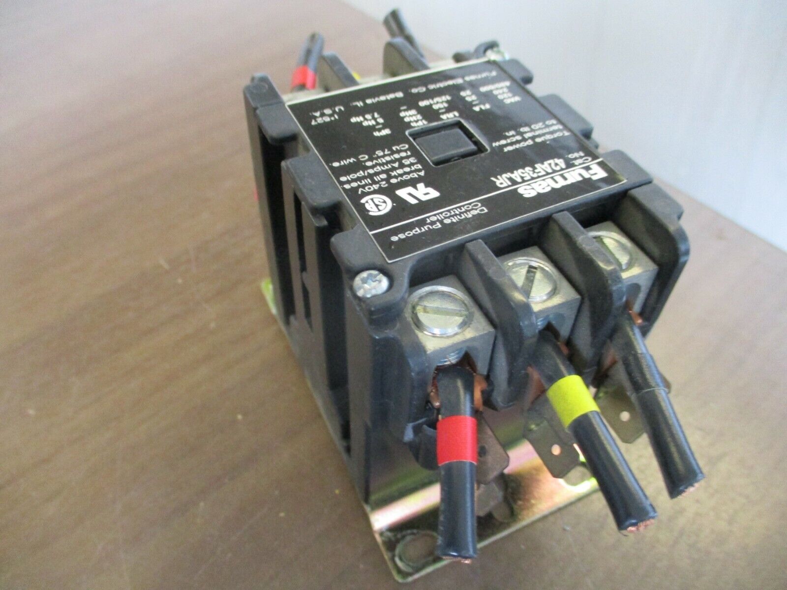 Furnas Definite Purpose Contactor 42AF35AJR 24V Coil 25A 600V Used