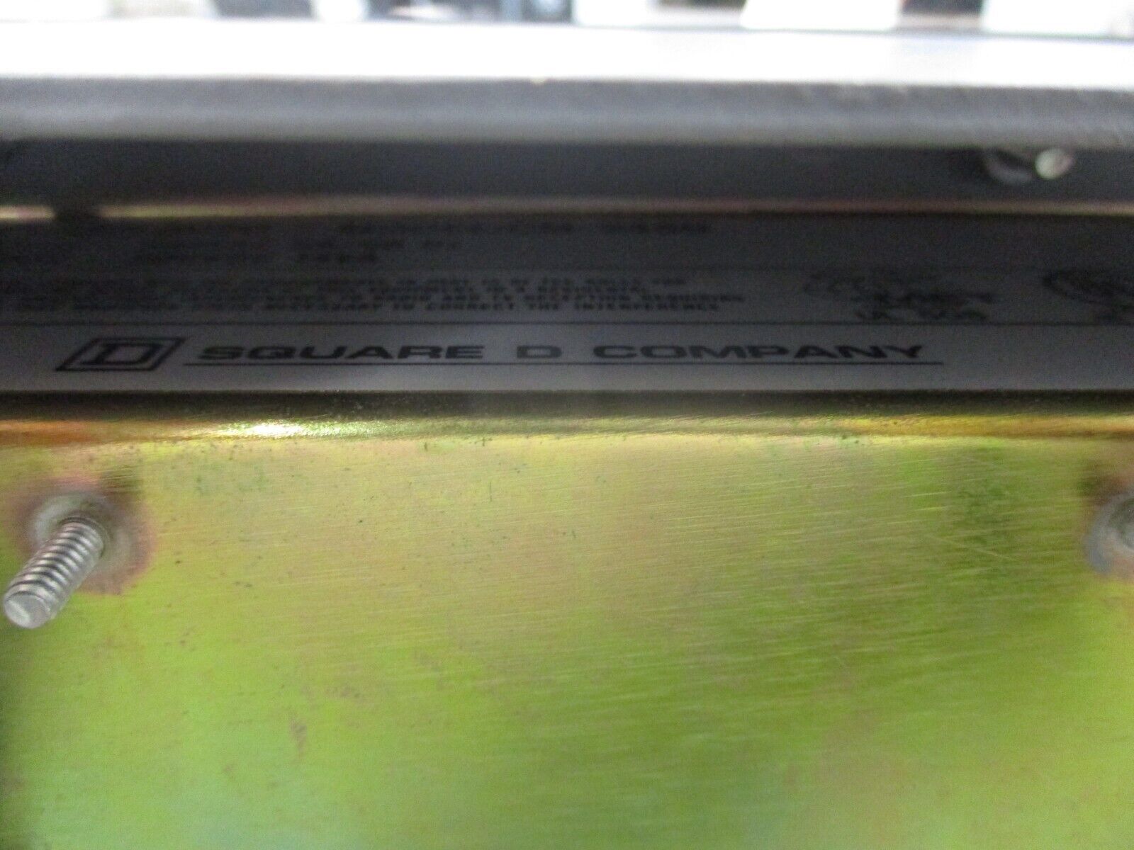 Square D Power Logic Circuit Monitor 3020-CM2450 100-264VAC 50/60Hz 14VA Used