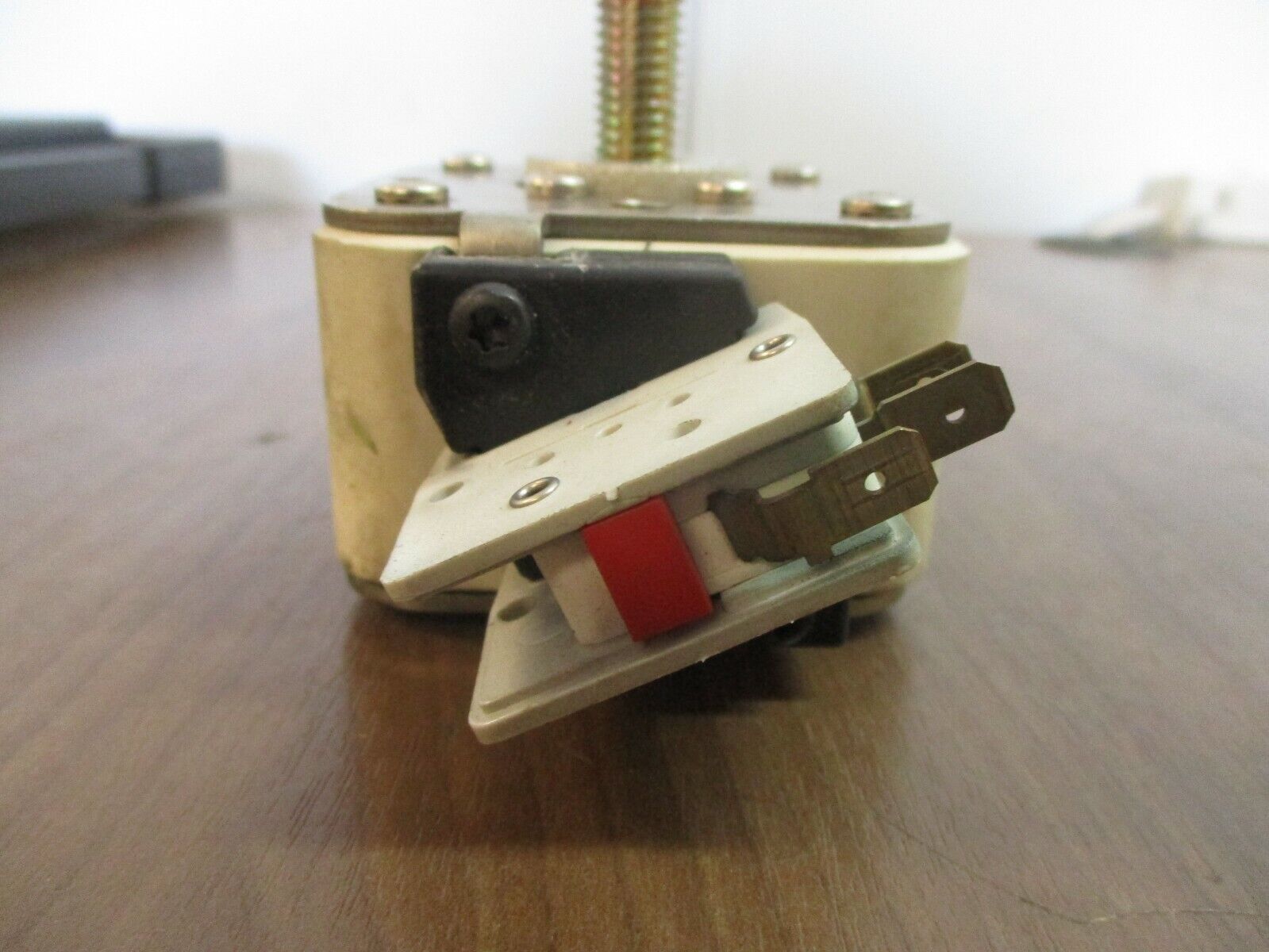 Bussmann Fuse 170M6467 1400A 700V, Used