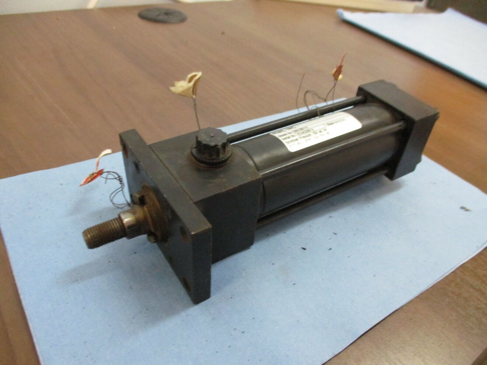 RWC Air Cylinder 885106112 250 PSI Used